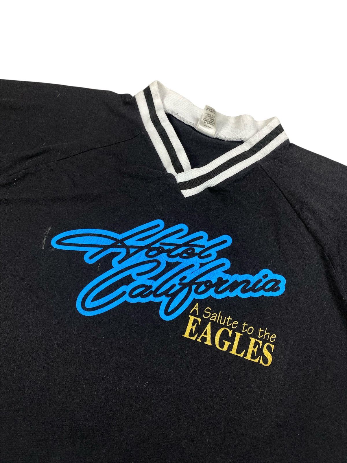 Band Tees Vintage The Eagles Hotel California Band T-Shirt Size US L / EU 52-54 / 3 - 3 Thumbnail