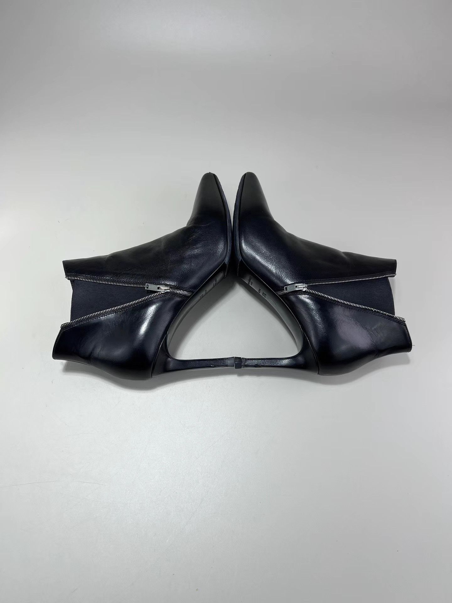 Saint Laurent Paris SAINT LAURENT SLP Black Ankle Boots Size US 7.5 / IT 37.5 - 5 Thumbnail
