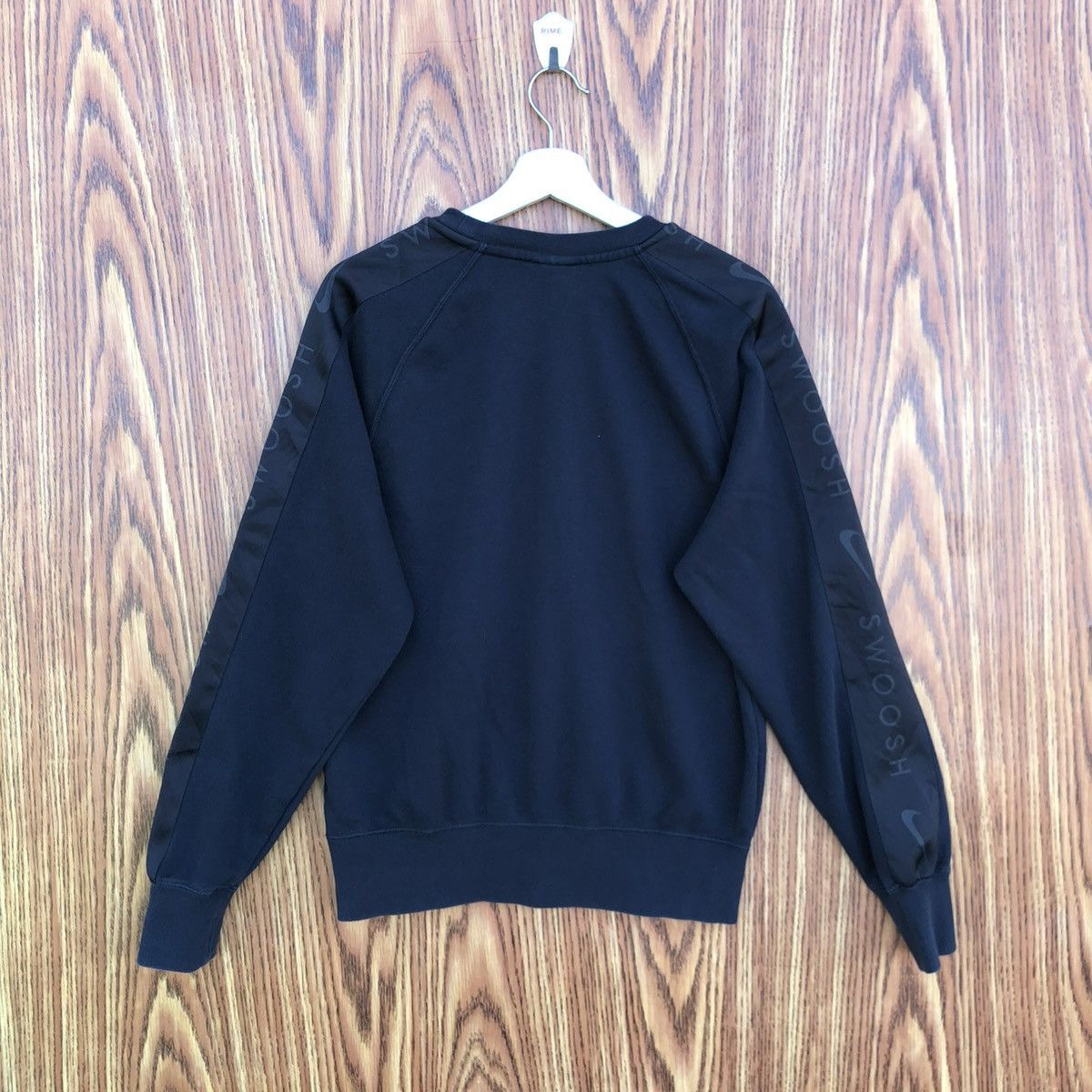 Nike Vintage Nike Swoosh Center Logo Sweatshirt Size US M / EU 48-50 / 2 - 5 Thumbnail