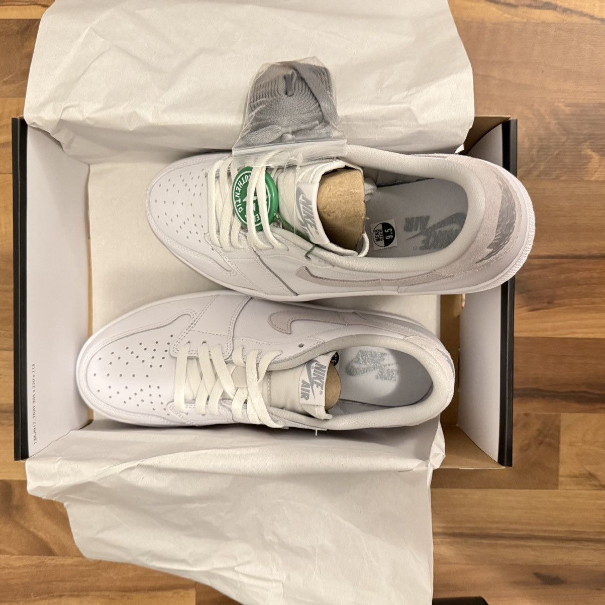 Nike Air Jordan 1 Low OG (Neutral Grey) Size US 9.5 / EU 42-43 - 2 Thumbnail