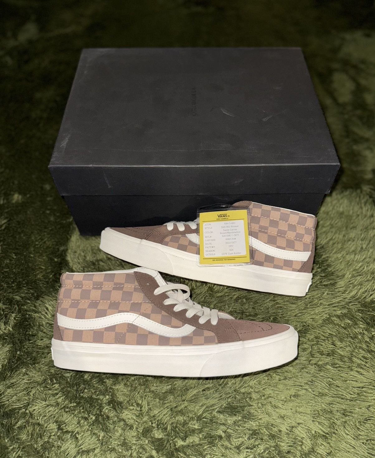 Vans [US 9] Vans Vault Skate Mid Sample Brown Checkerboard Size US 9 / EU 42 - 1 Thumbnail