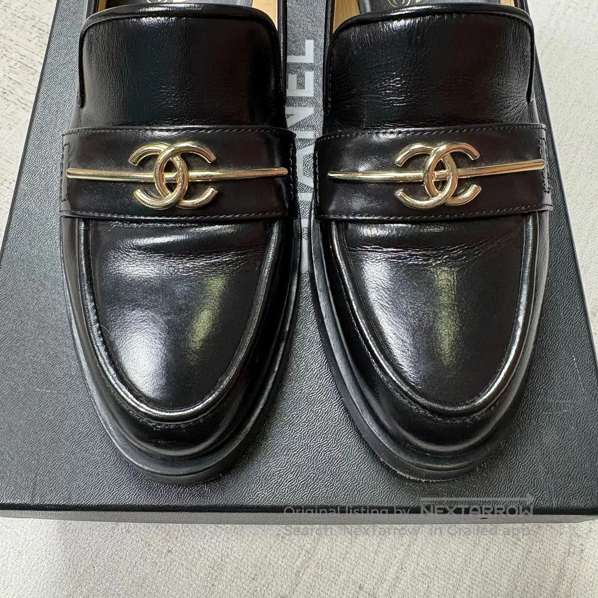 Chanel CHANEL Women's Black Loafers. Size US 6 / IT 36 - 3 Thumbnail
