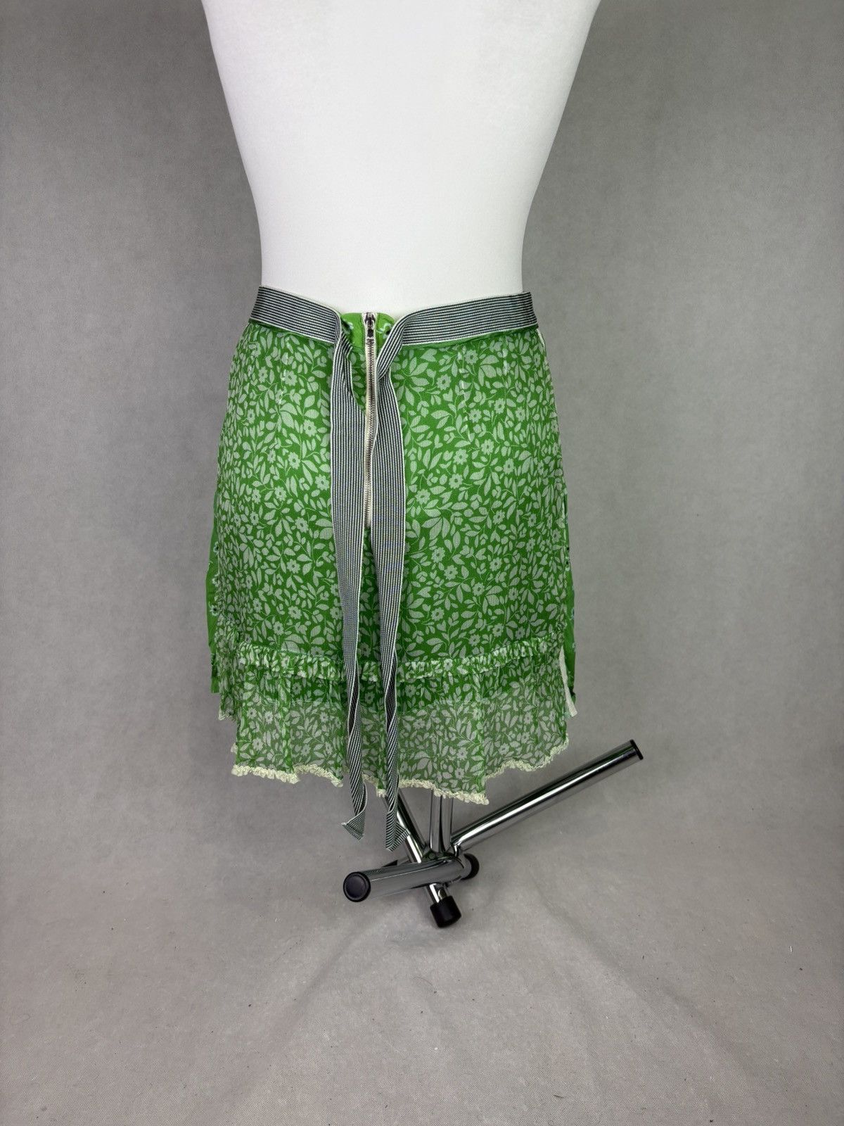 Dolce & Gabbana Dolce & Gabbana silk skirt Size 28" / US 6 / IT 42 - 3 Thumbnail