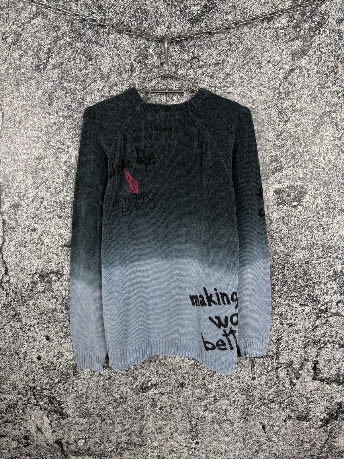 Desigual Desigual Graffiti Print Sweatshirt Gradient Streetwear Sz L Size US L / EU 52-54 / 3 - 10 Thumbnail