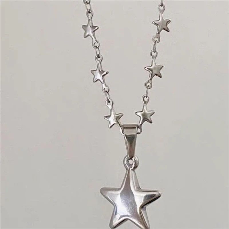 Jewelry Aesthetic Star Pendant Necklace Size ONE SIZE - 1 Thumbnail