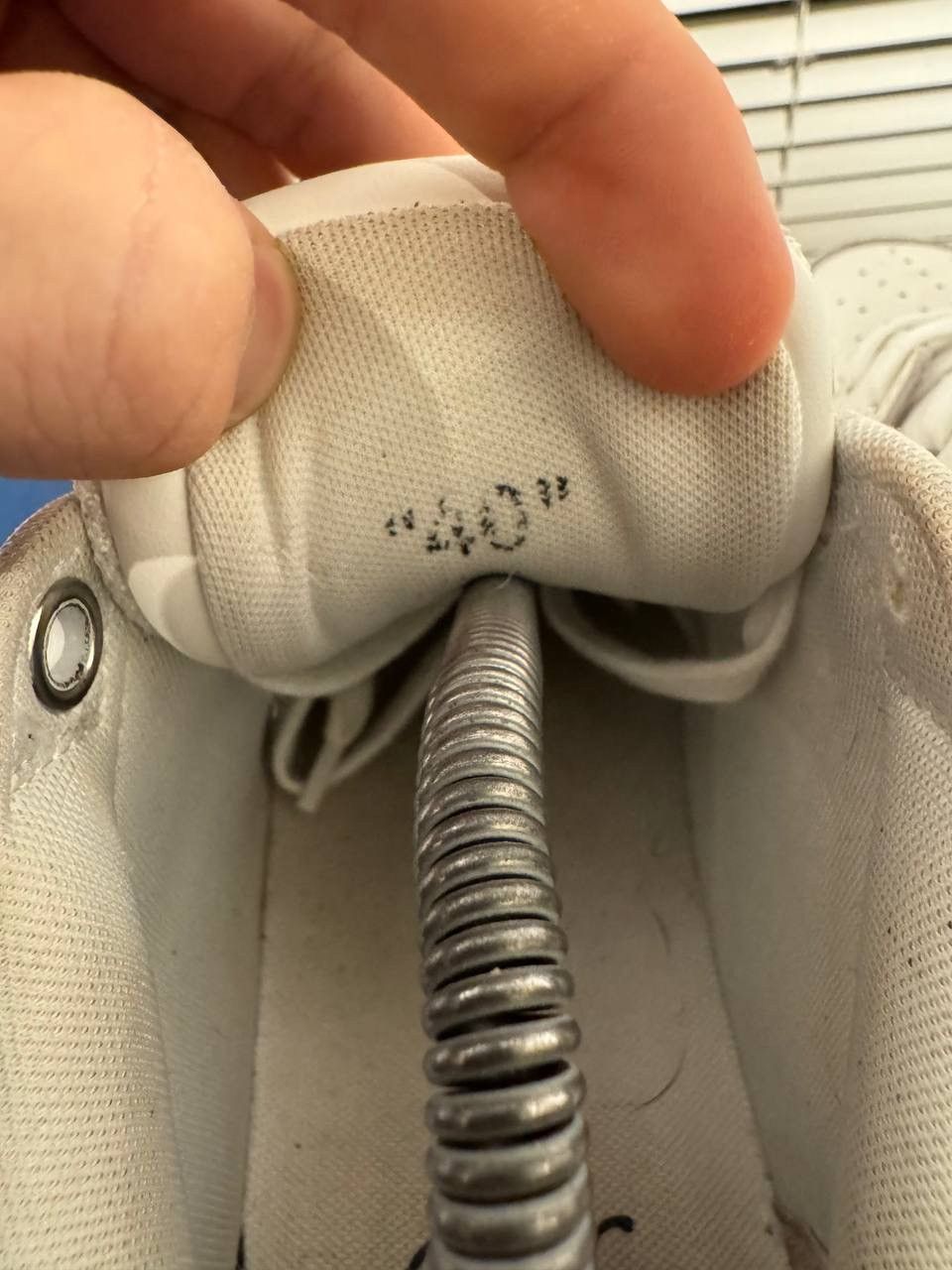 Off-White off white out of office Size US 8 / EU 41 - 4 Thumbnail