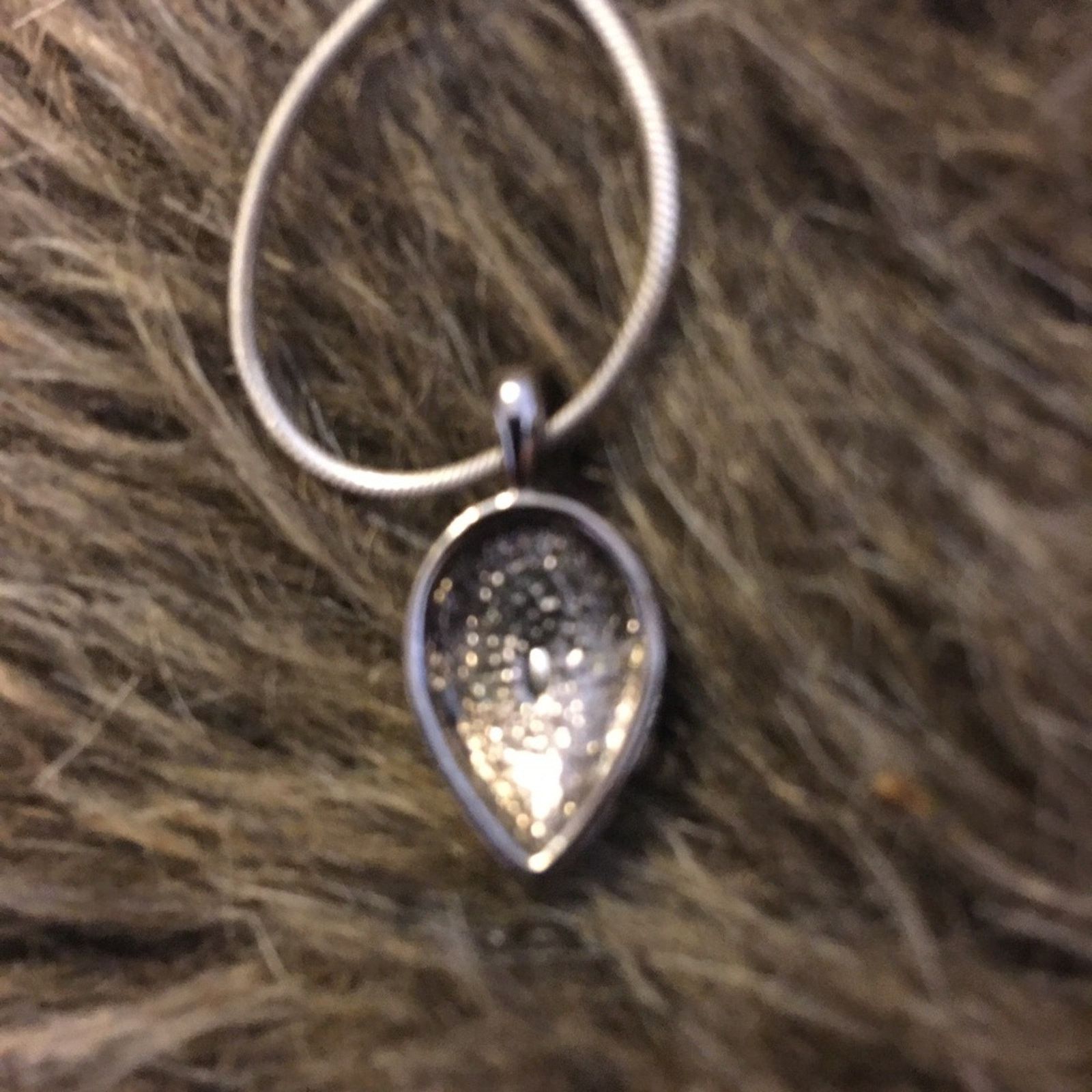 Jewelry Silver tone teardrop pendant on snake chain Size ONE SIZE - 7 Thumbnail