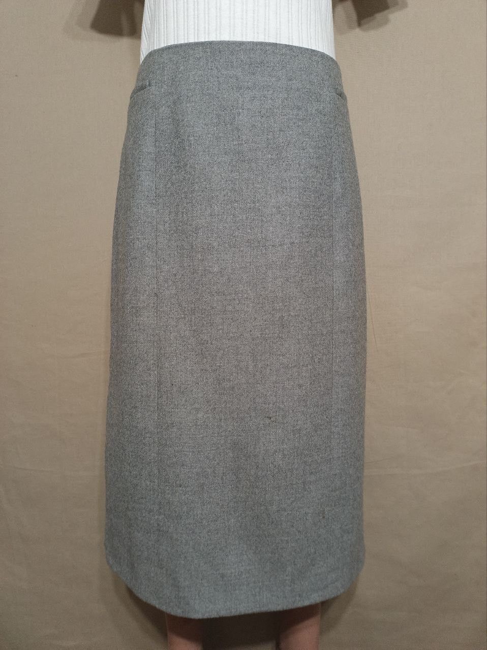 Carolina Herrera CAROLINA HERRERA Classic Gray Wool Cashmere Pencil Skirt 12 Size 34" / US 12 / IT 48 - 4 Thumbnail