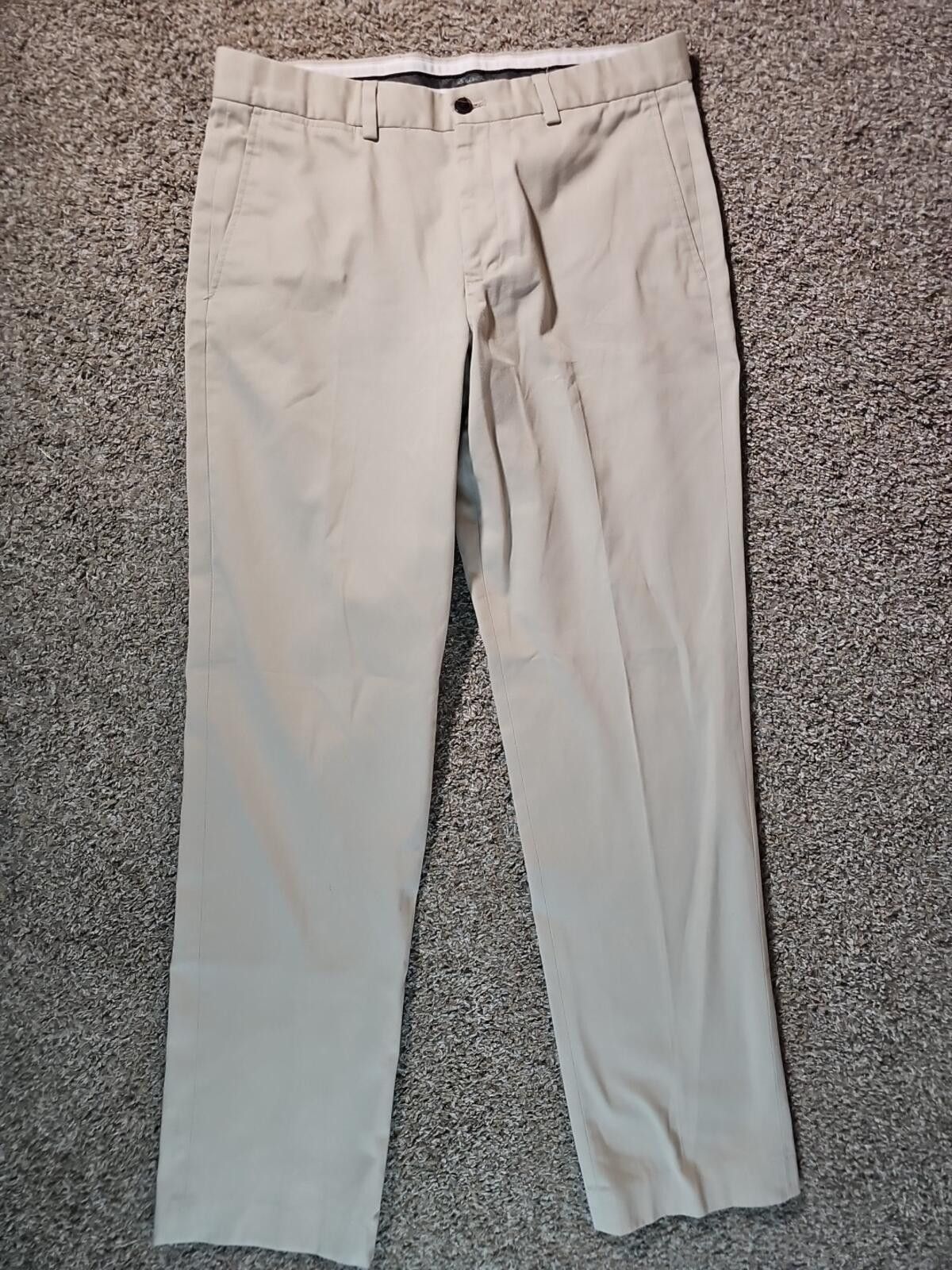 Eddie Bauer Eddie Bauer Wrinkle Free Relaxed Fit 34 Light Khakis Size US 34 / EU 50 - 1 Thumbnail