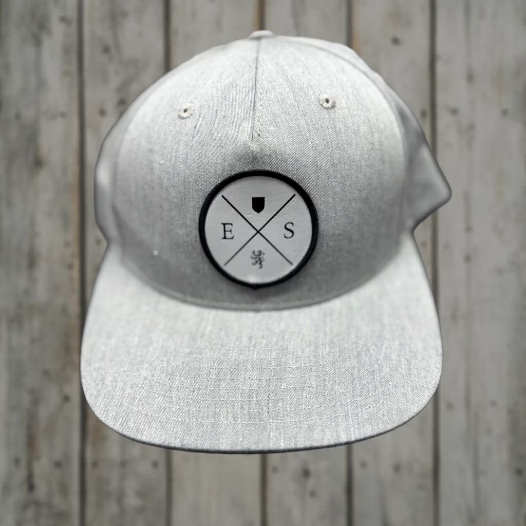 Vintage Richardson Scotish Crest Lion Shield ES Embroidered Patch Logo Cap Hat Gray Snapback One Size Mens Size ONE SIZE - 1 Thumbnail