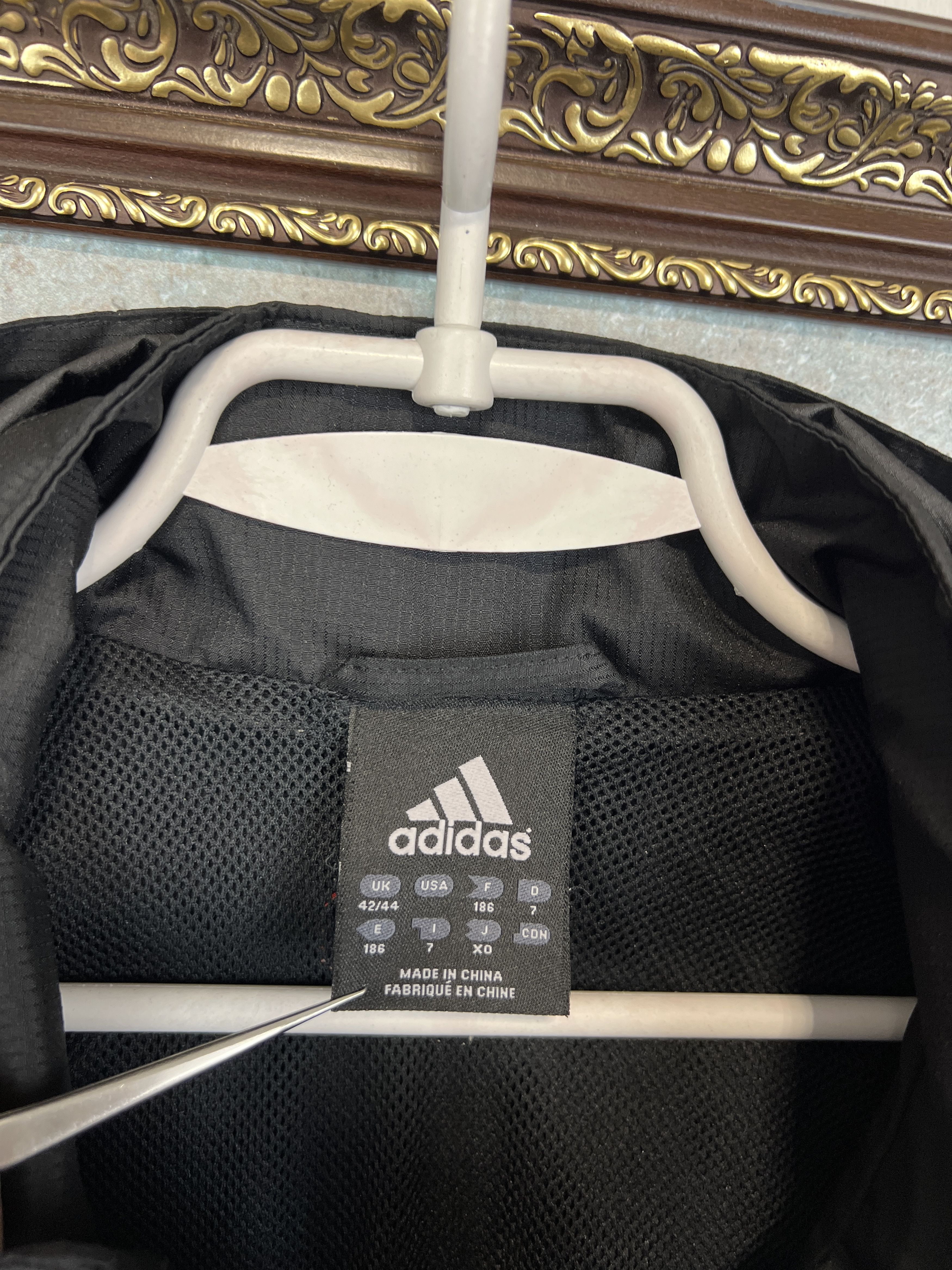 Adidas Liverpool Football Jacket Soccer Track Top Hooded Rare Size US L / EU 52-54 / 3 - 7 Thumbnail