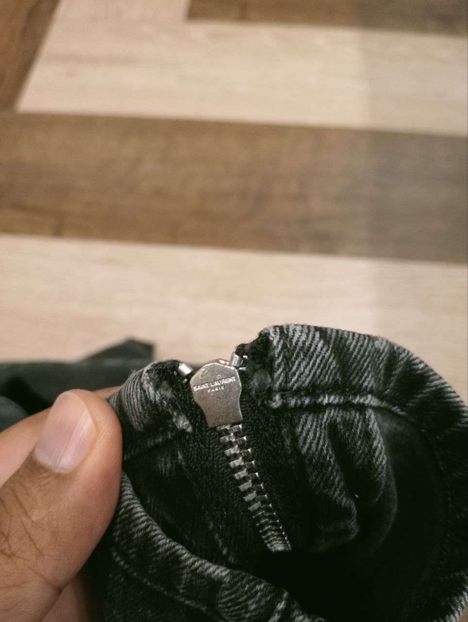 Saint Laurent Paris SAINT LAURENT PARIS D05 W/SK-MW ANKLE ZIP JEANS Size 27" / US 4 / IT 40 - 8 Thumbnail