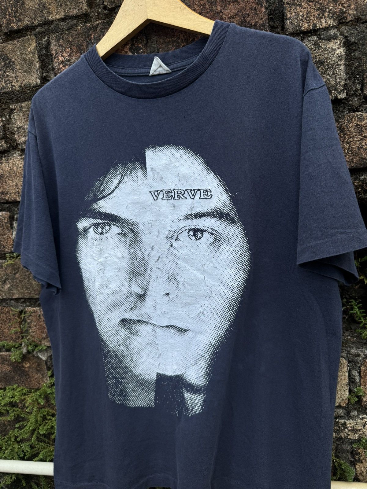 Band Tees Vintage 90's The Verve gravity Grave Ep Cover Tshirt Size US L / EU 52-54 / 3 - 2 Thumbnail
