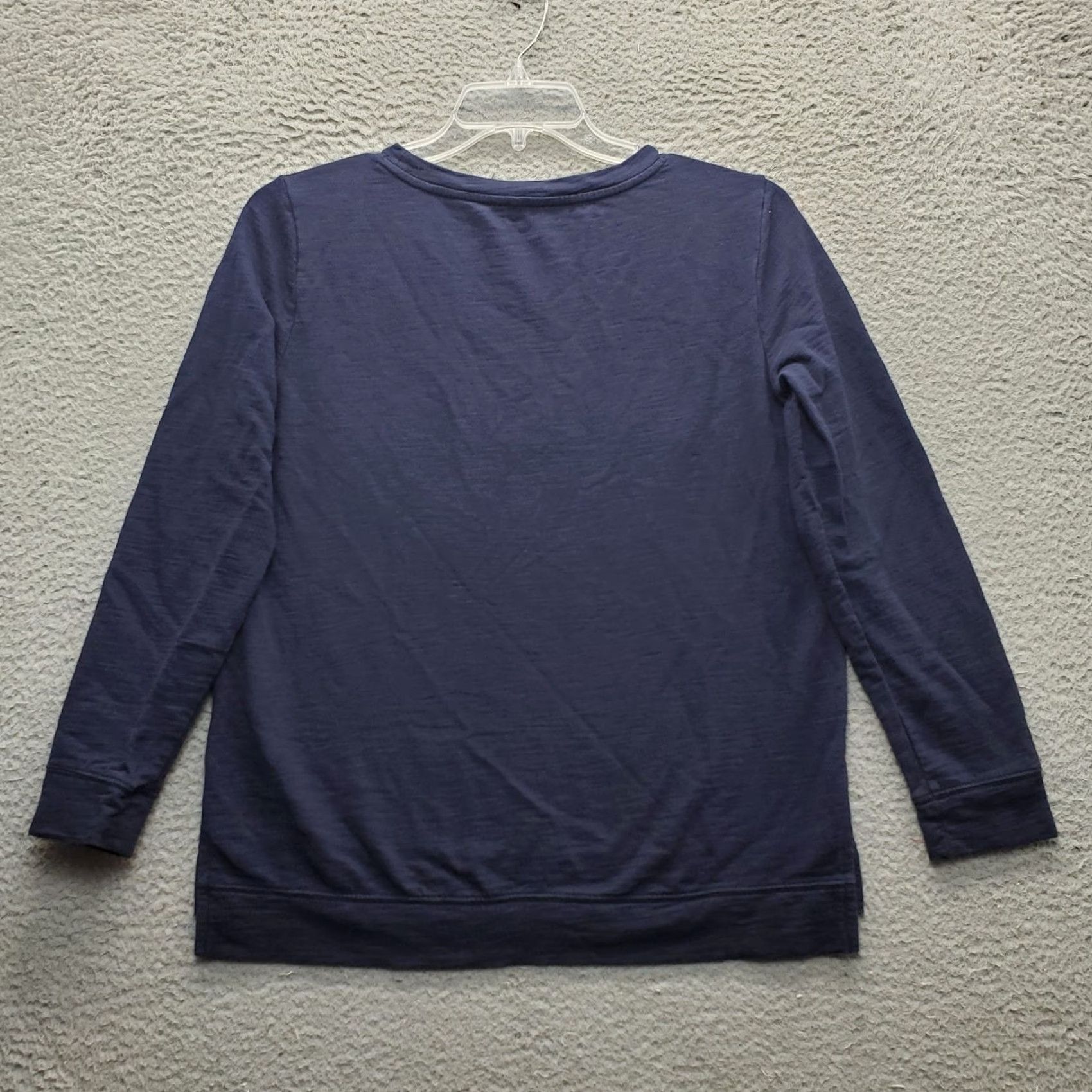 Talbots Talbots Sweatshirt Womens M Navy Knit Embroidered Polar Bear Pullover Side Slit Casual Pullover Size M / US 6-8 / IT 42-44 - 2 Thumbnail