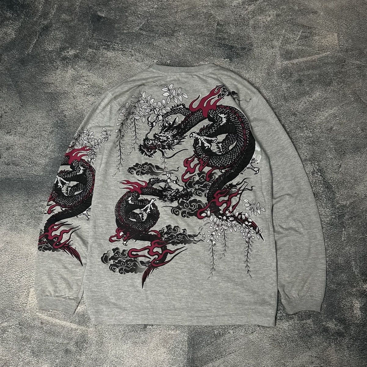 Karakuri Tamashii Vintage Rough Sukajan Dragon longsleeve Size US M / EU 48-50 / 2 - 1 Thumbnail