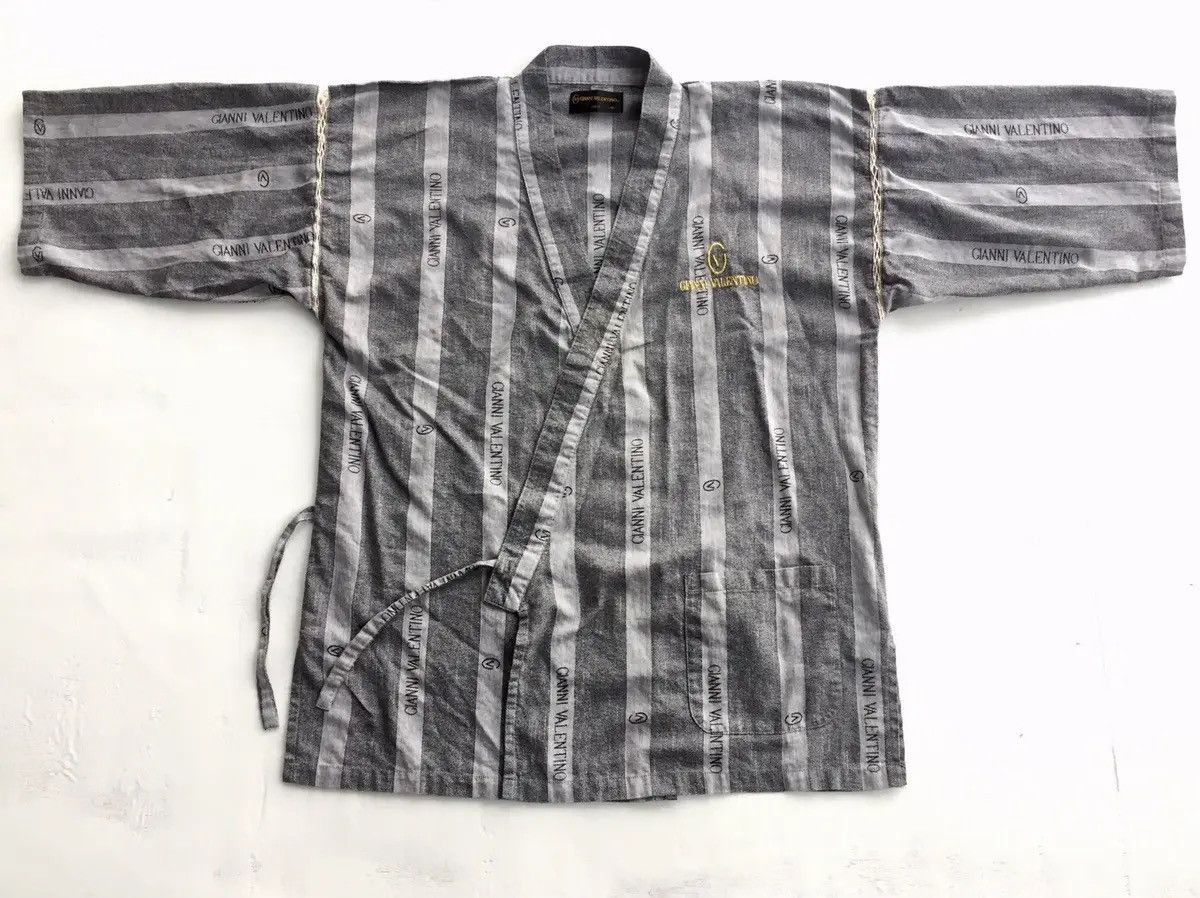 Gianni Valentino × Japanese Brand × Valentino Gianni Valentino Italy Short Sleeve Kimono Vintage Size US M / EU 48-50 / 2 - 1 Thumbnail