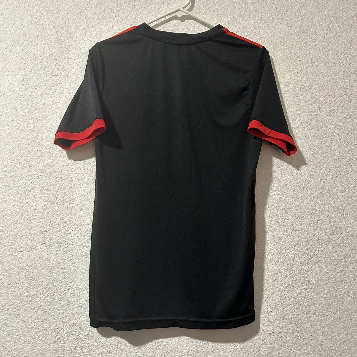 Other AC Milan 2017-18 Soccer Jersey Black/Red Men’s Medium Size US M / EU 48-50 / 2 - 7 Thumbnail