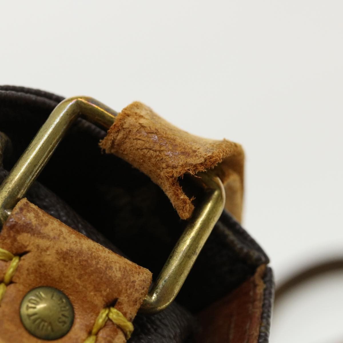 Louis Vuitton LOUIS VUITTON Monogram Cartouchiere MM Shoulder Bag M51253 Size ONE SIZE - 8 Thumbnail