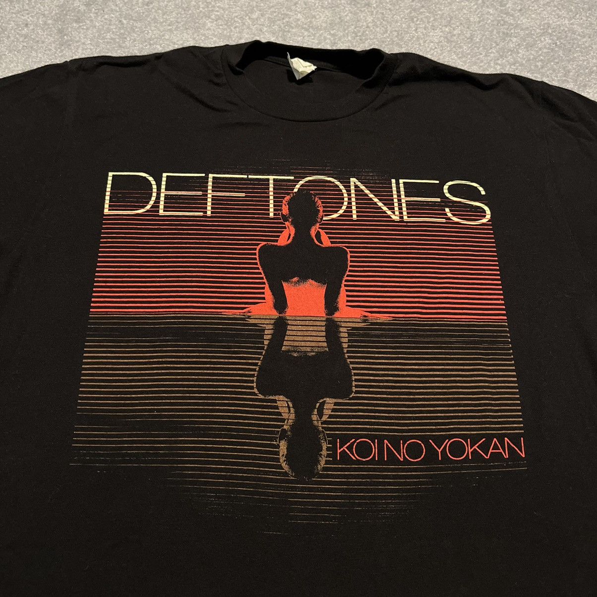 Band Tees Vintage Deftones Koi No Yokan Tour Nu Metal Band T Shirt Y2K Size US S / EU 44-46 / 1 - 3 Thumbnail