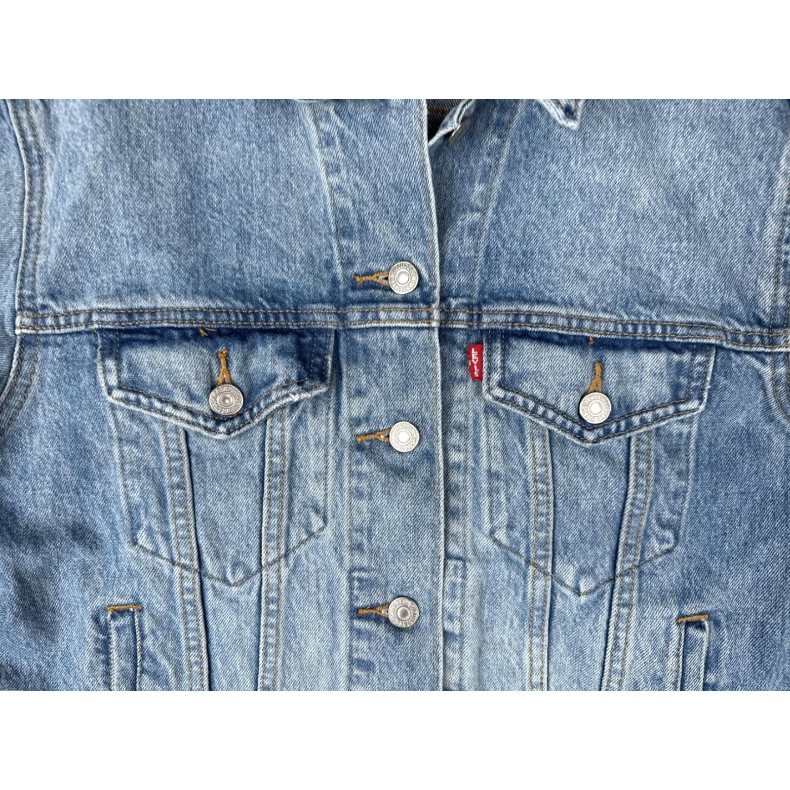 Levi's Levi's Premium Jacket Women Small Blue Denim Trucker Jacket Button Front Pockets Regular Fit Short Length Vintage: No Size S / US 4 / IT 40 - 6 Thumbnail