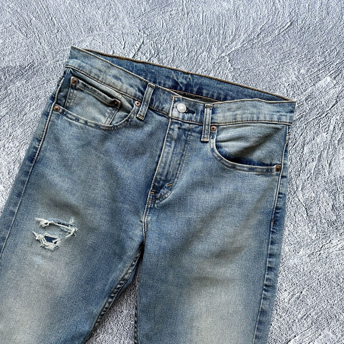 Levi's × Levi's Vintage Clothing Men’s Jeans Levi’s 512 Lo-Ball Blue Size: 31/32 Size US 31 - 7 Thumbnail