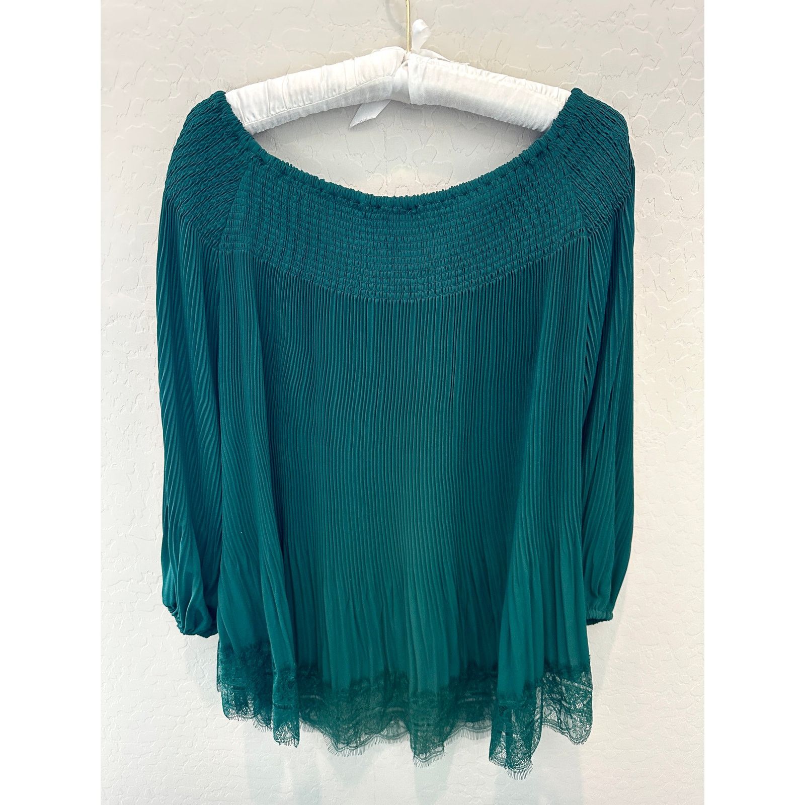 Other ALEX MARIE Green Silky Pleated Smocked Neck Lace Blouse Size L / US 10 / IT 46 - 4 Thumbnail