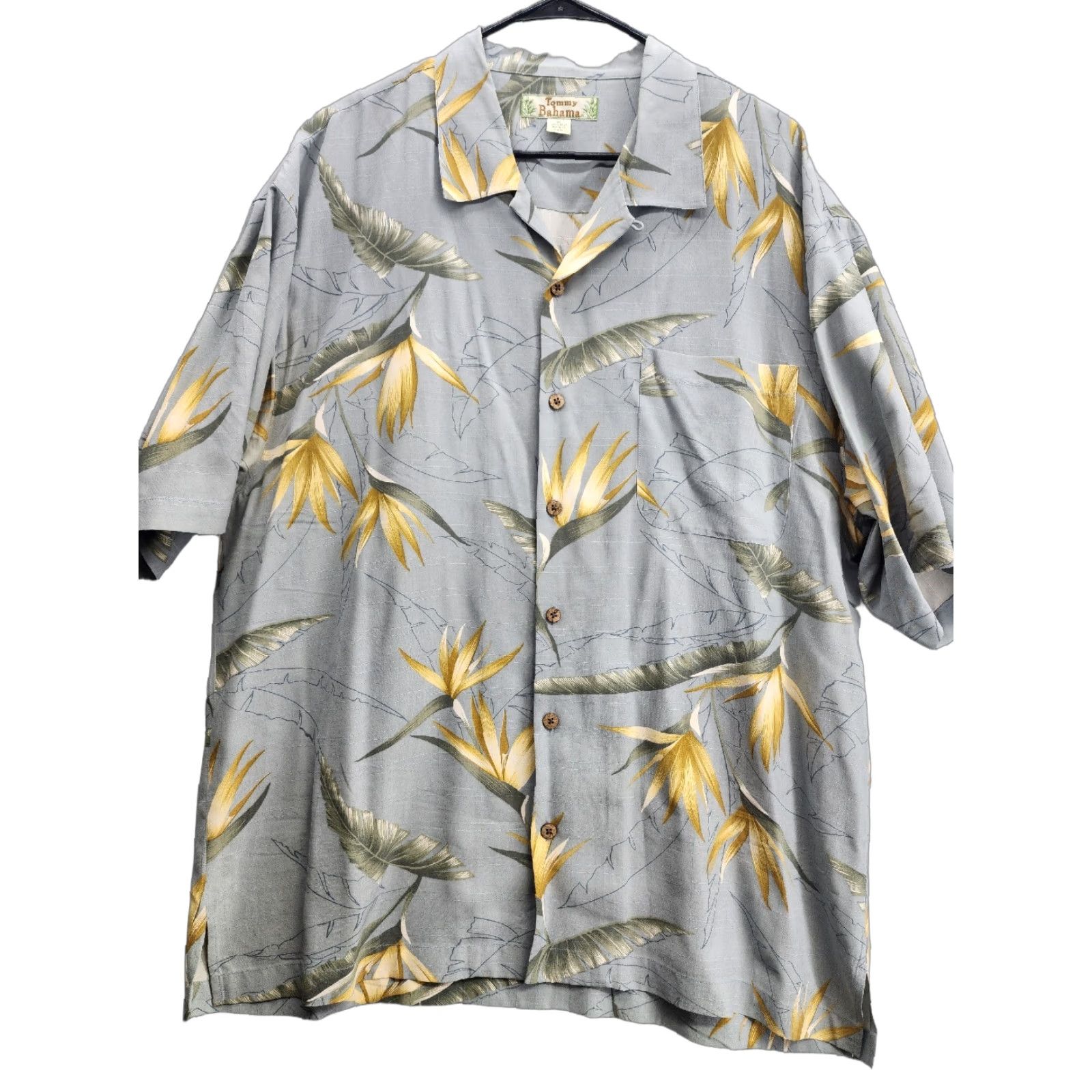 Tommy Bahama Tommy Bahama Camp Shirt XL Silk Floral Pattern Hawaiian Button-Up Short Sleeve Multicolor Green Yellow Gray Pockets Mens Size US XL / EU 56 / 4 - 1 Thumbnail