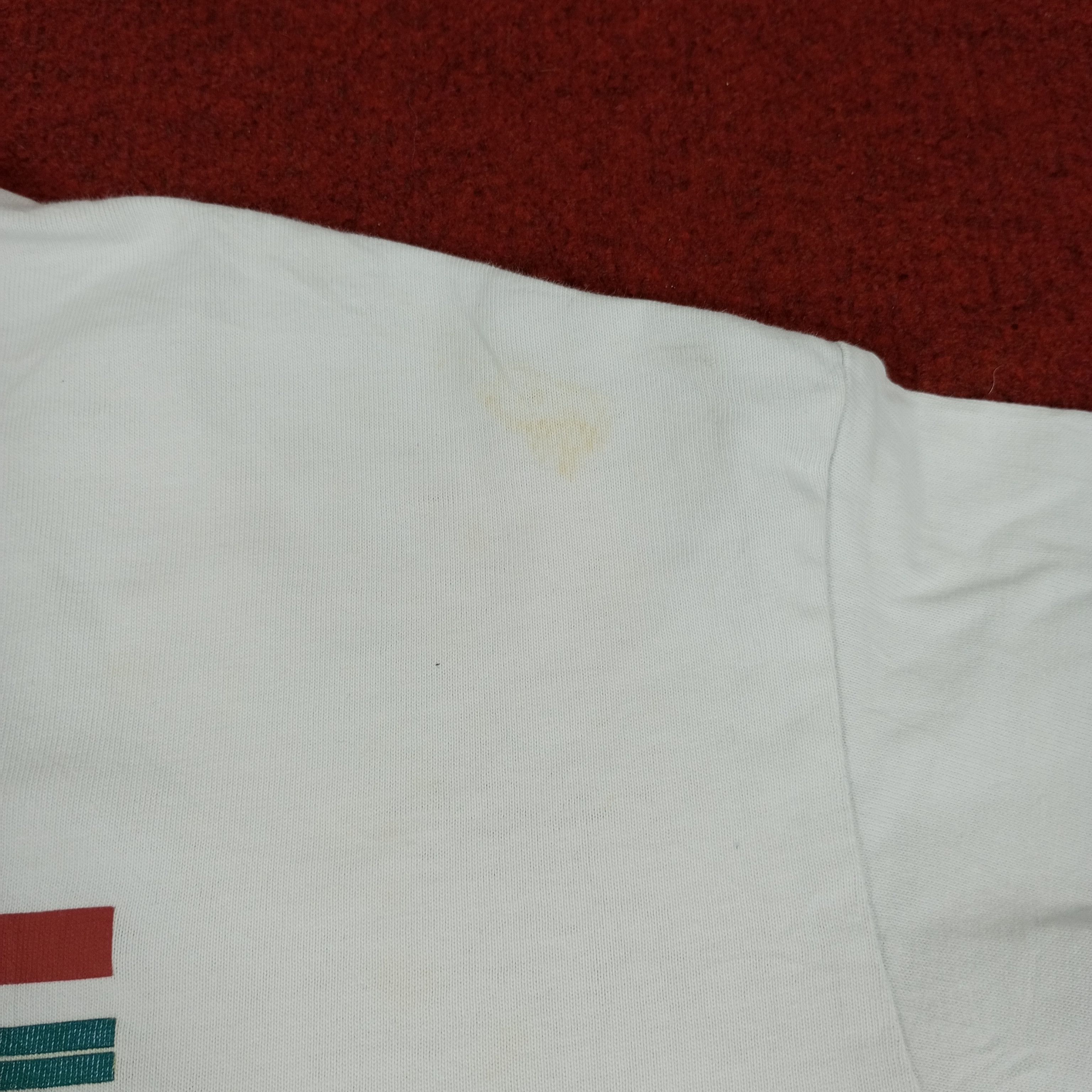 GU × Japanese Brand × Undercover GU X Undercover Japanese Brand Designer Tshirt Size US XL / EU 56 / 4 - 5 Thumbnail