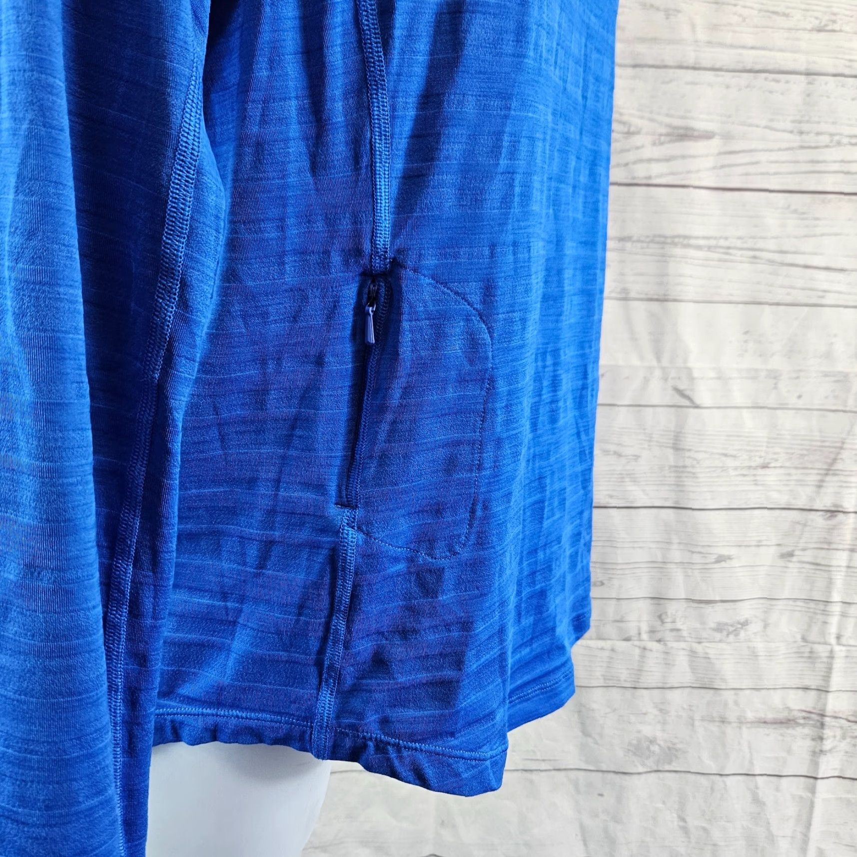 Mountain Hardwear Mountain Hardwear Womens Top Blouse Shirt Long Sleeve Blue Stripe Pocket M Size M / US 6-8 / IT 42-44 - 4 Thumbnail