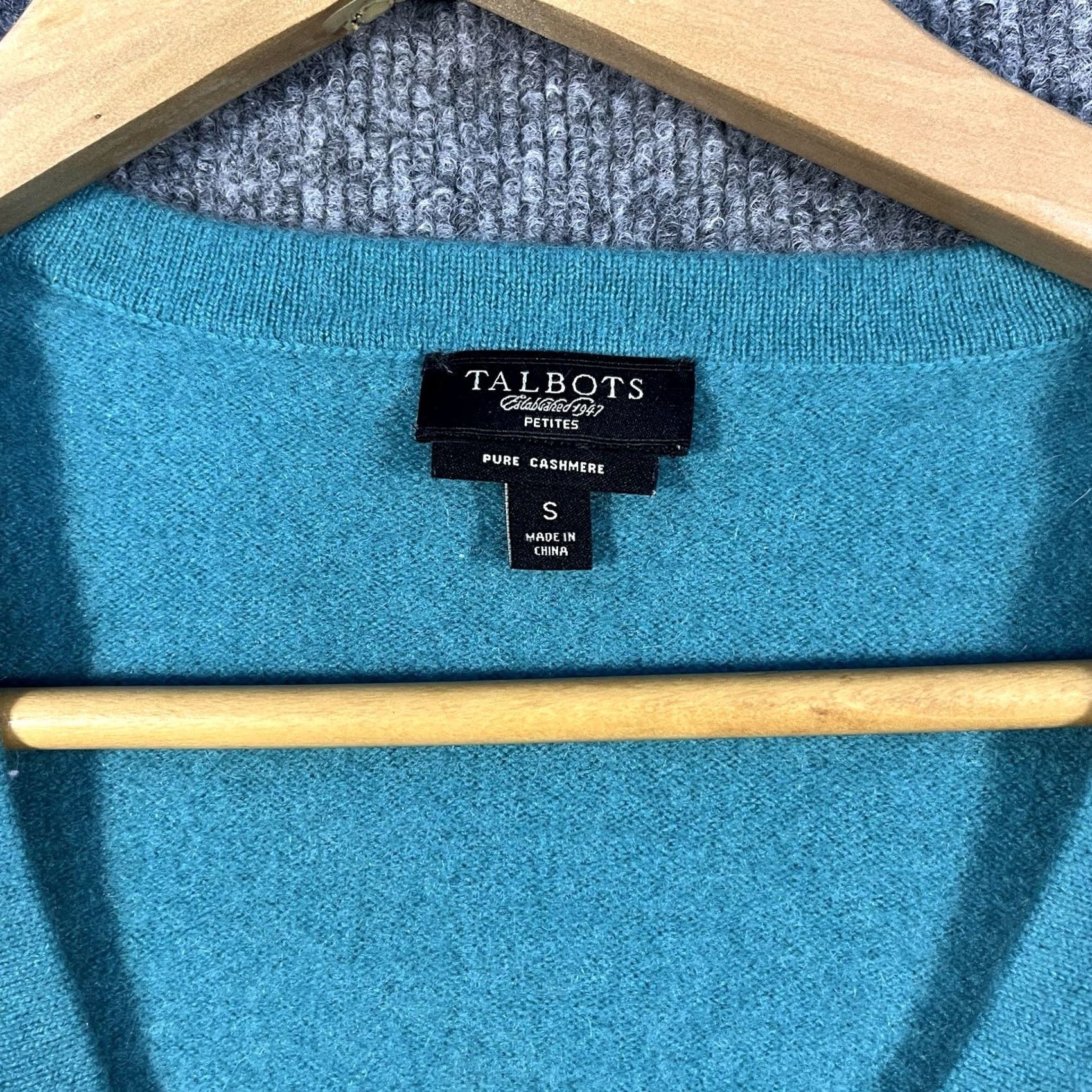 Talbots Talbots Cardigan Sweater Women's Small Teal Blue Cashmere Round Neck Long Sleeve Regular Fit Knits Size S / US 4 / IT 40 - 2 Thumbnail