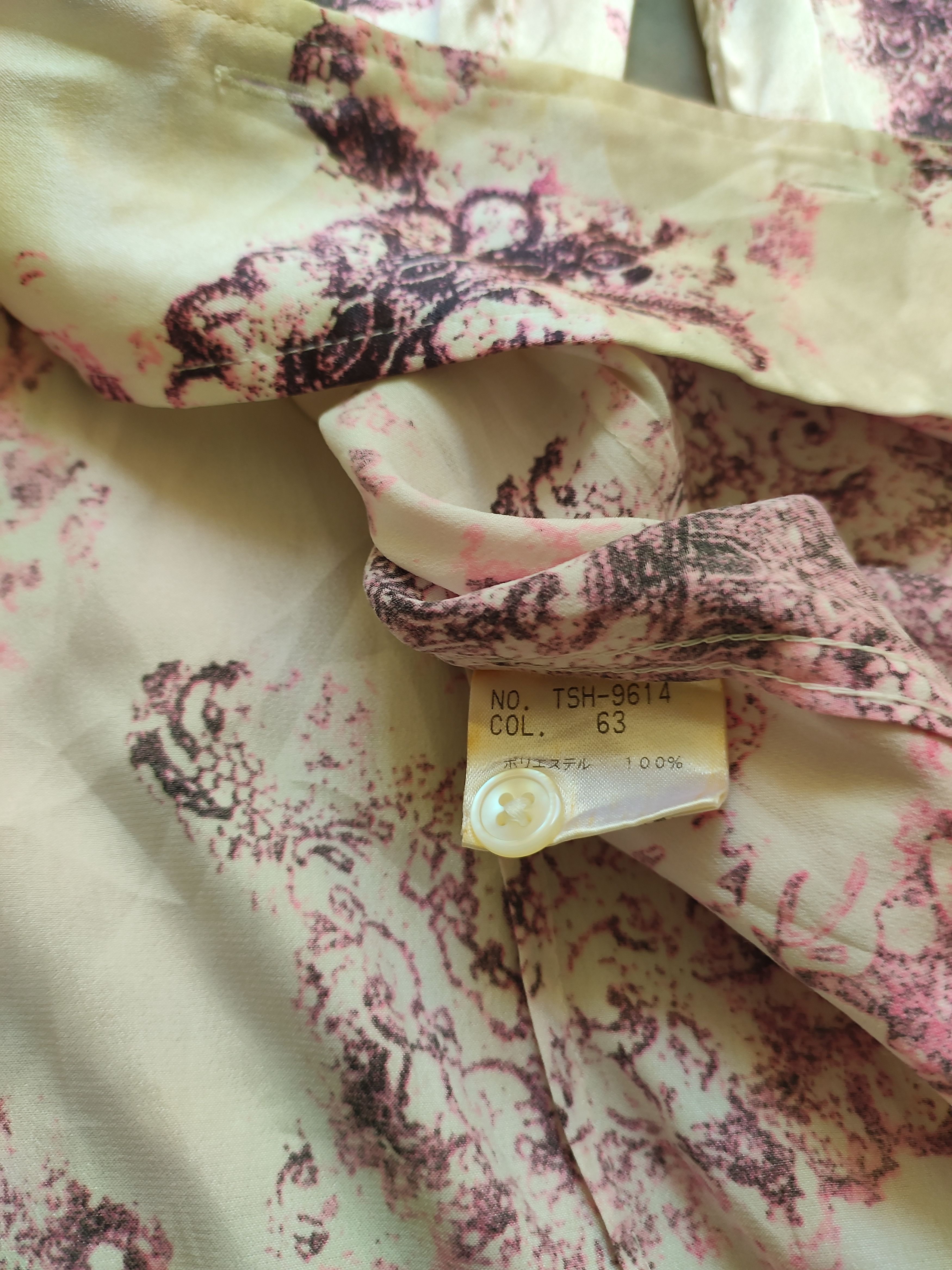Tornado mart polyster button up flower