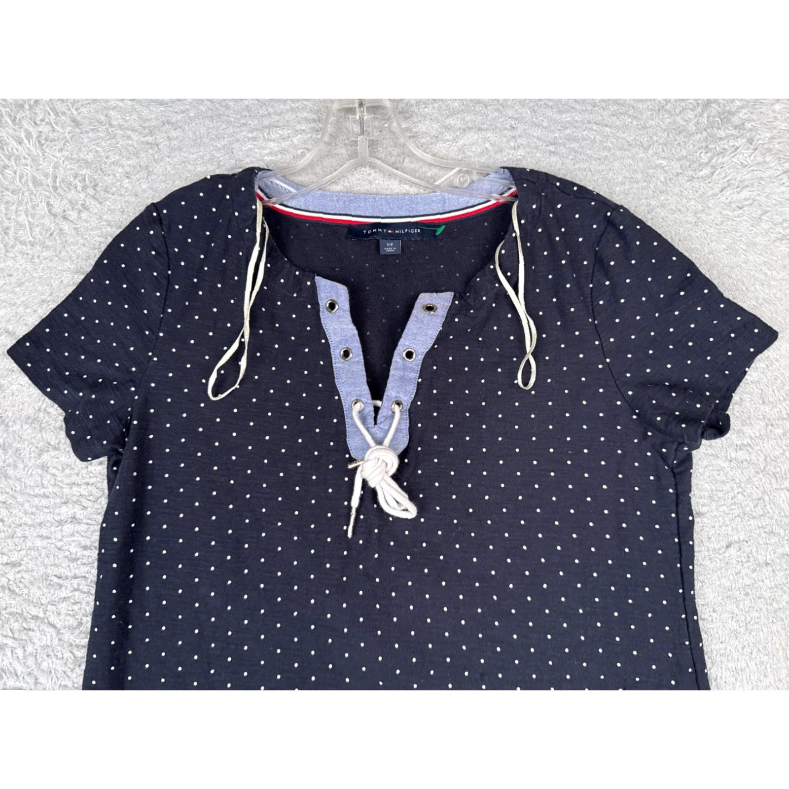 Tommy Hilfiger Tommy Hilfiger Shirt Women Small Blue Polka Dot V-Neck Lace Short Sleeve Cotton Size S / US 4 / IT 40 - 4 Thumbnail