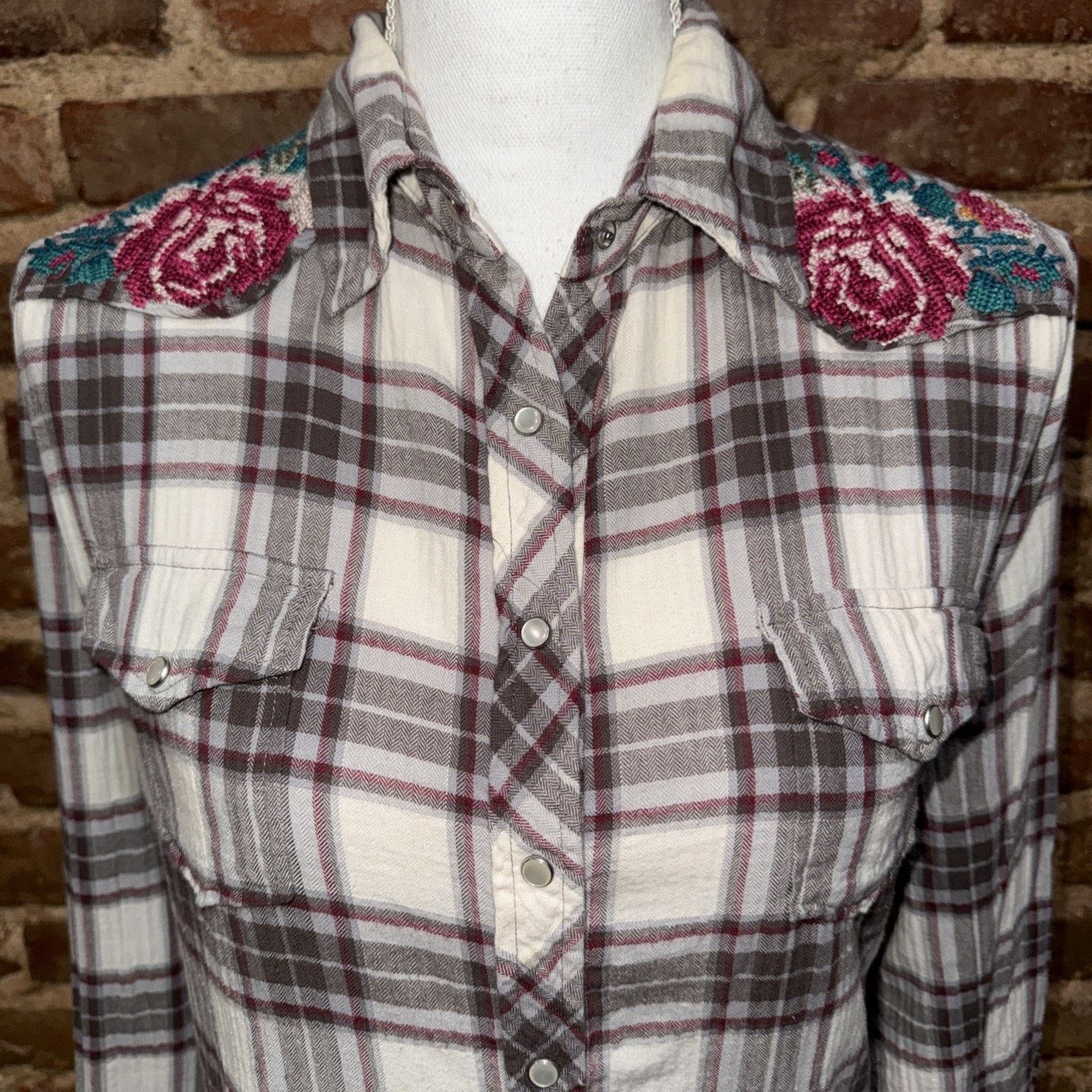 Johnny Was Johnny Was Plaid Sz S Floral Rose Cross Stitch Western EUC Size M / US 6-8 / IT 42-44 - 5 Thumbnail