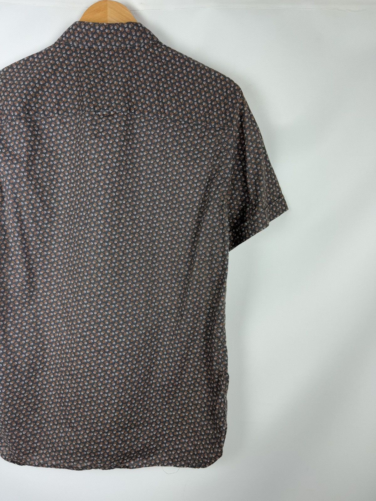 Allsaints Allsaints Hibiscus SS Overprinted Hawaiian Button Up Shirt Size US S / EU 44-46 / 1 - 15 Thumbnail