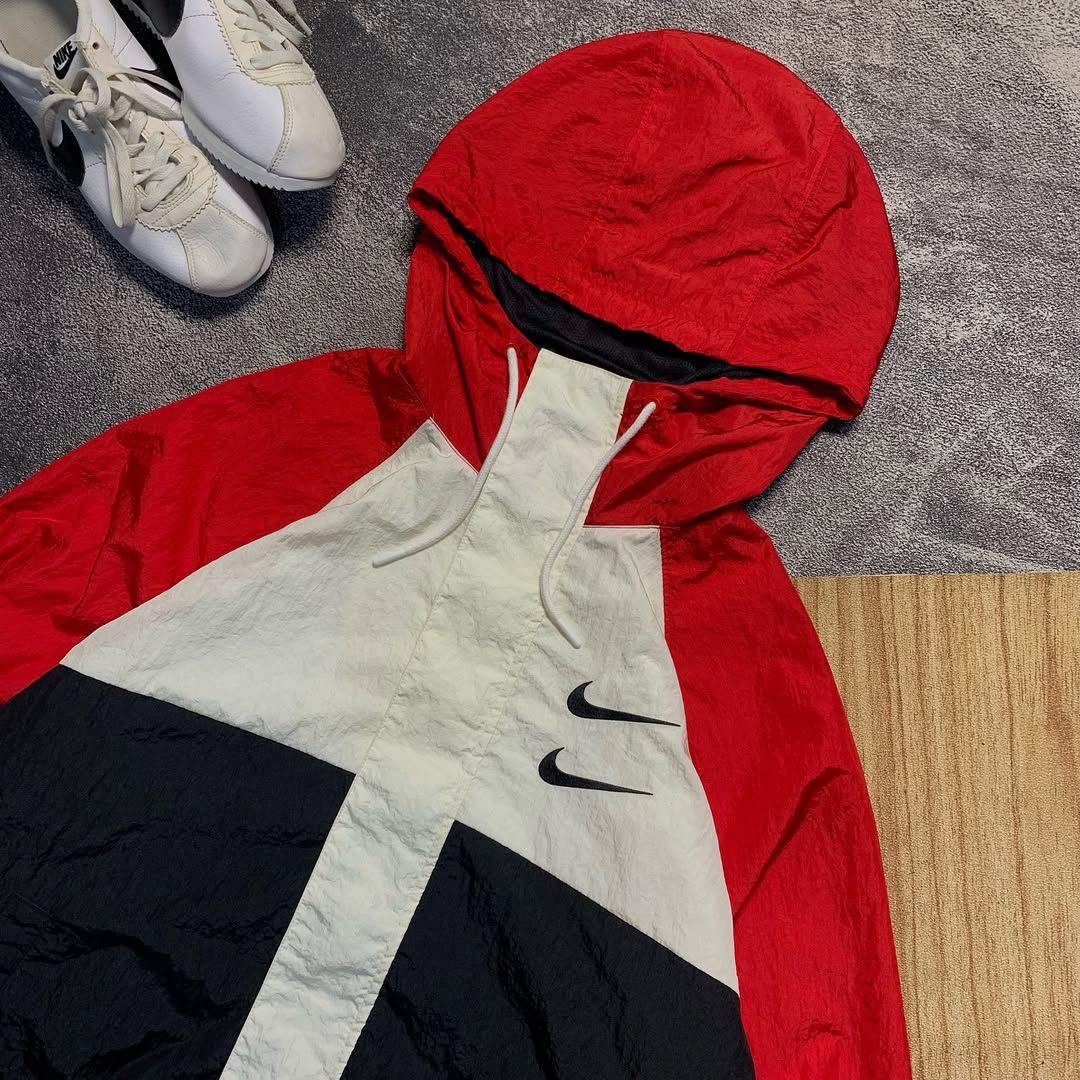 Nike Special Rare Jacket NIKE NSW Swoosh HD White/Black/Red Size US XL / EU 56 / 4 - 5 Thumbnail