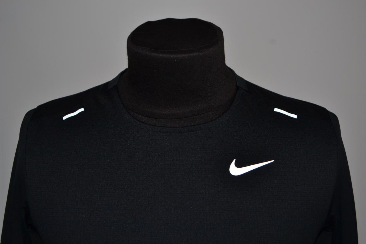 Nike Nike Running T-shirt Black CZ9184-013 Size S Size US S / EU 44-46 / 1 - 2 Thumbnail