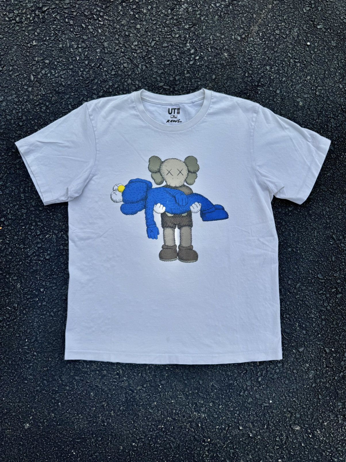 Kaws × Uniqlo Kaws Companion Uniqlo T-Shirt Size US M / EU 48-50 / 2 - 1 Thumbnail