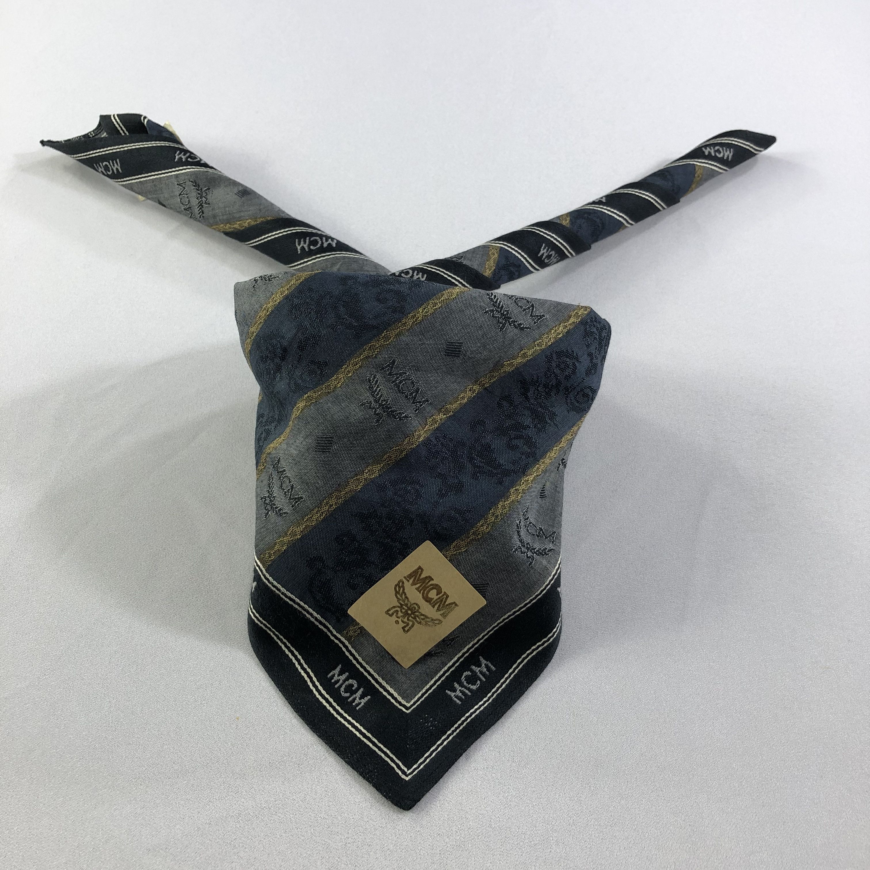 MCM MCM Handkerchief Neckerchief Bandana H1936 Size ONE SIZE - 1 Thumbnail