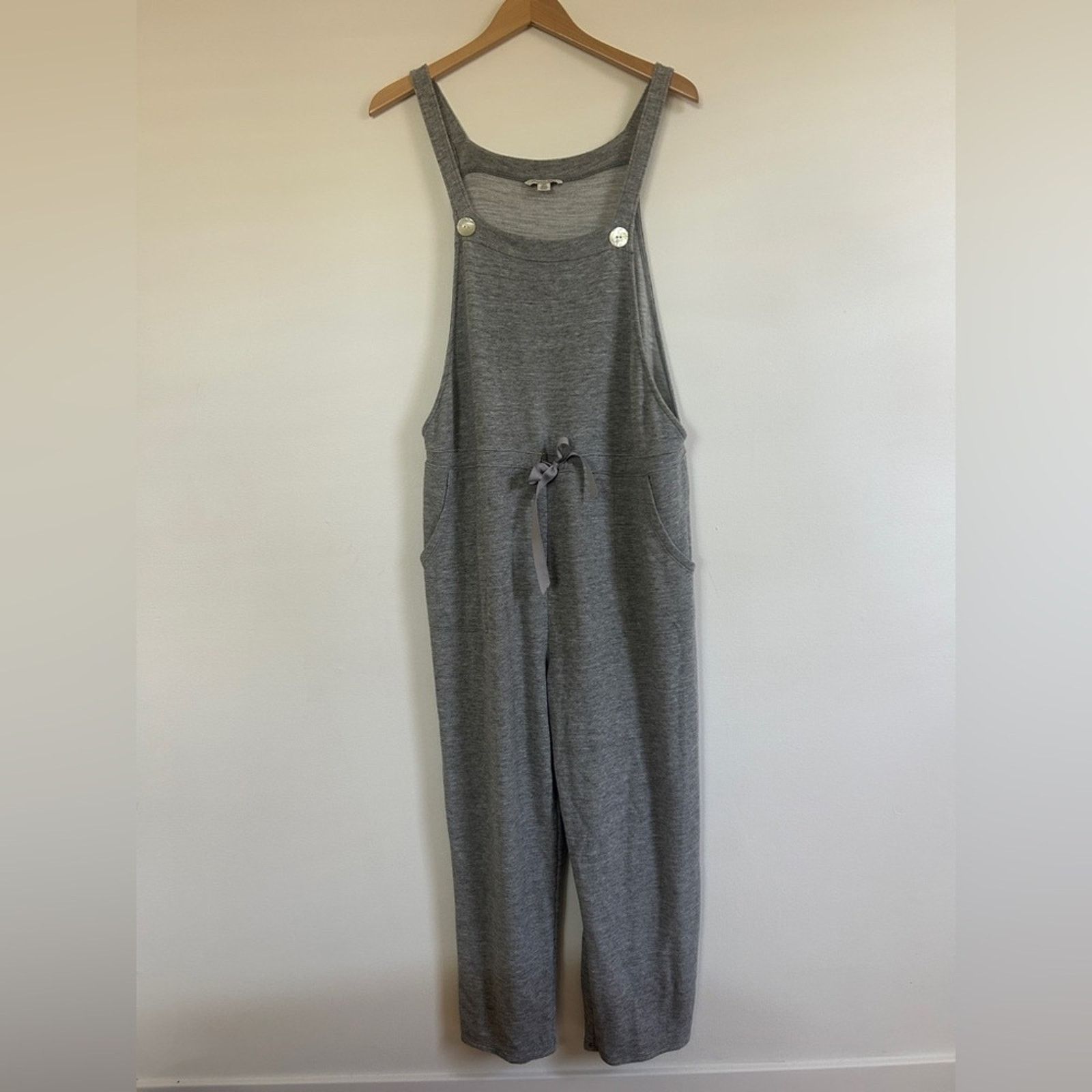 American Eagle Outfitters American Eagle Soft Grey Jumpsuit Size 32" / US 10 / IT 46 - 1 Thumbnail
