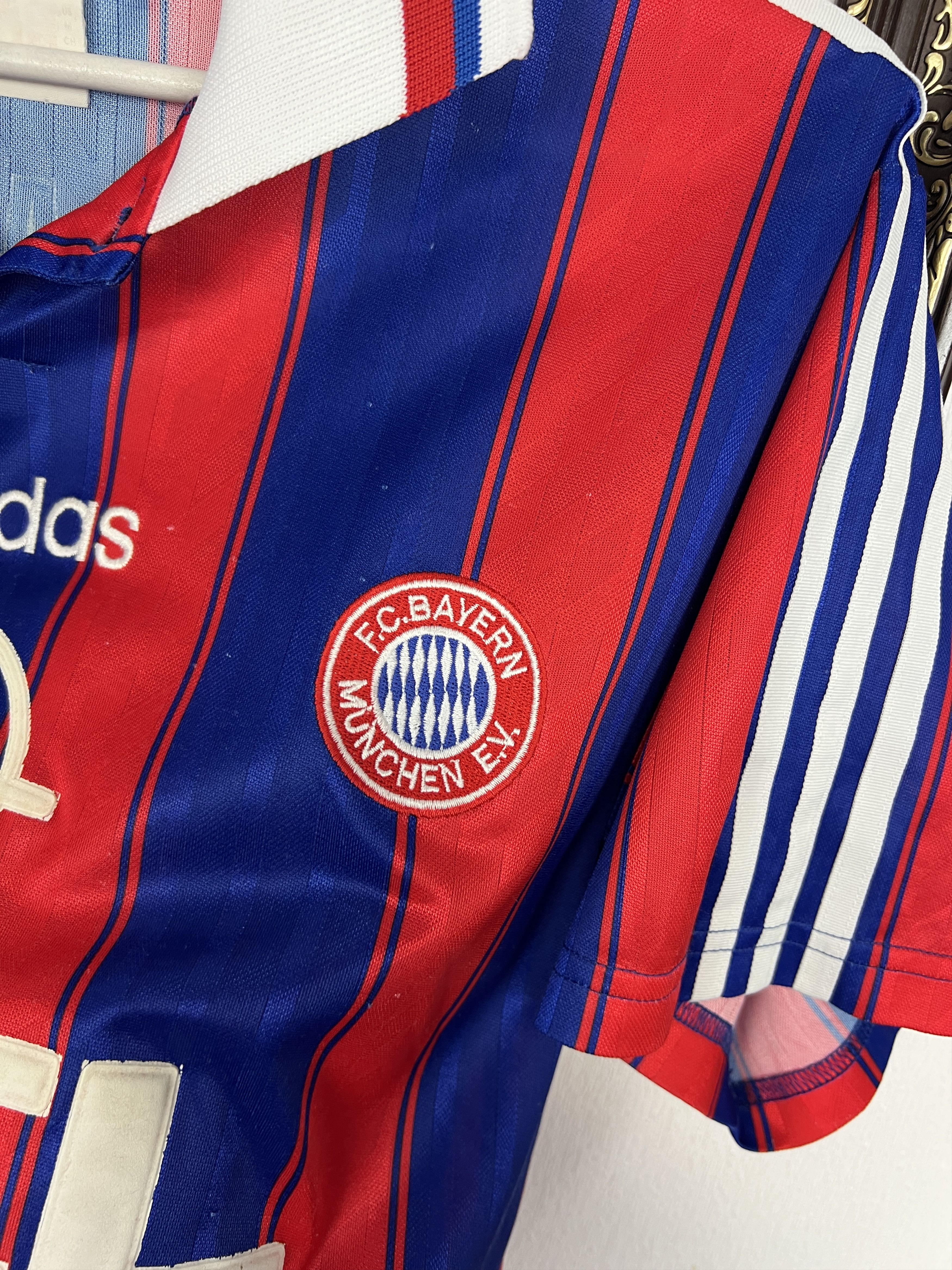 Adidas VintageAdidas Bayern Munich Football Shirt #7 Scholl Tee Size US L / EU 52-54 / 3 - 4 Thumbnail