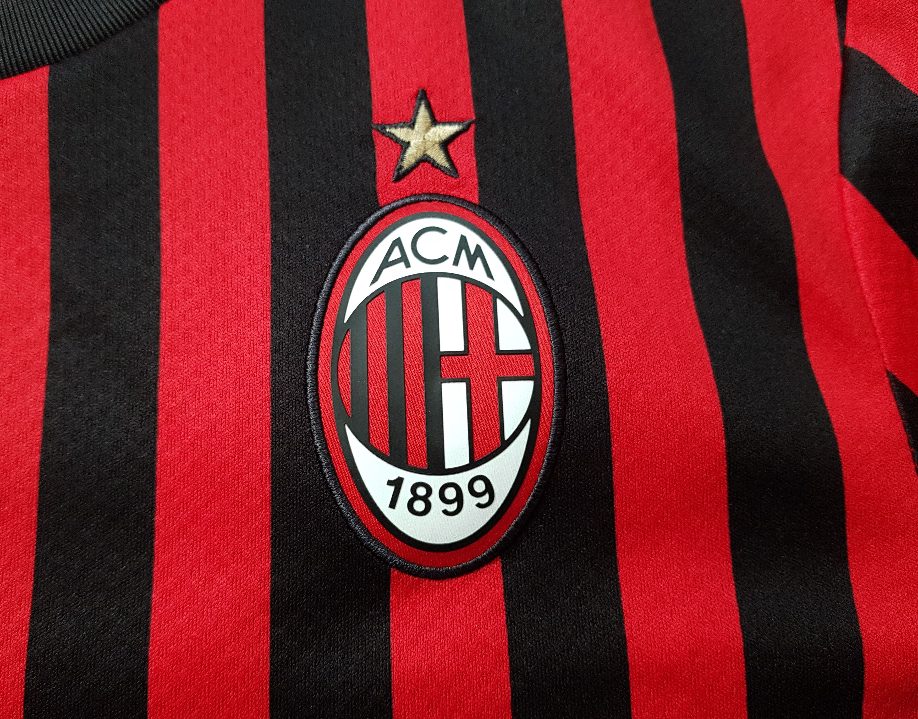 Puma Milan AC Zlatan Ibrahimovic 2019/20 Home Soccer Jersey Size US S / EU 44-46 / 1 - 9 Thumbnail