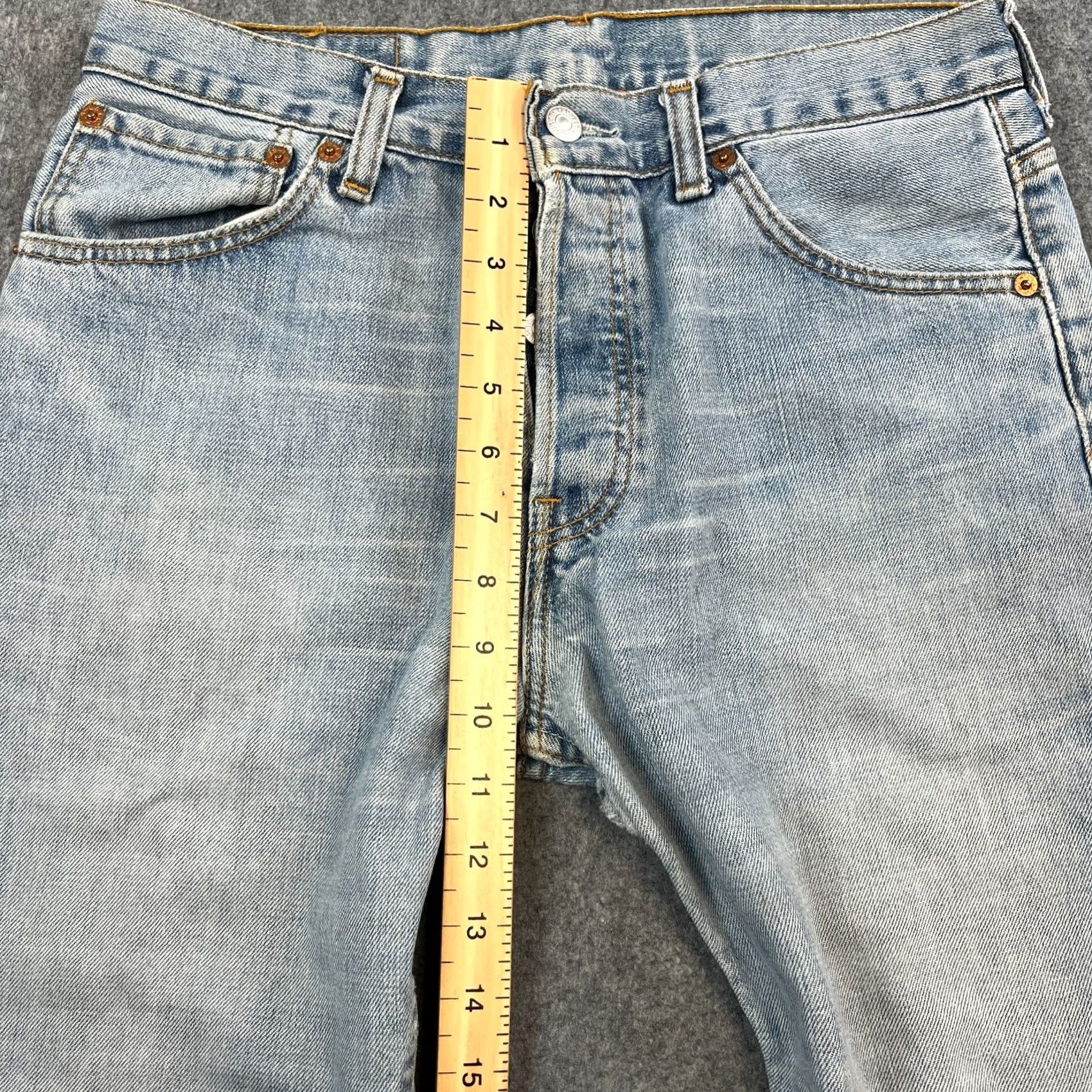 Levi's VINTAGE Levi's 535 Jeans Mens Regular Straight 30 30 Light Blue Button Fly Size US 30 / EU 46 - 5 Thumbnail