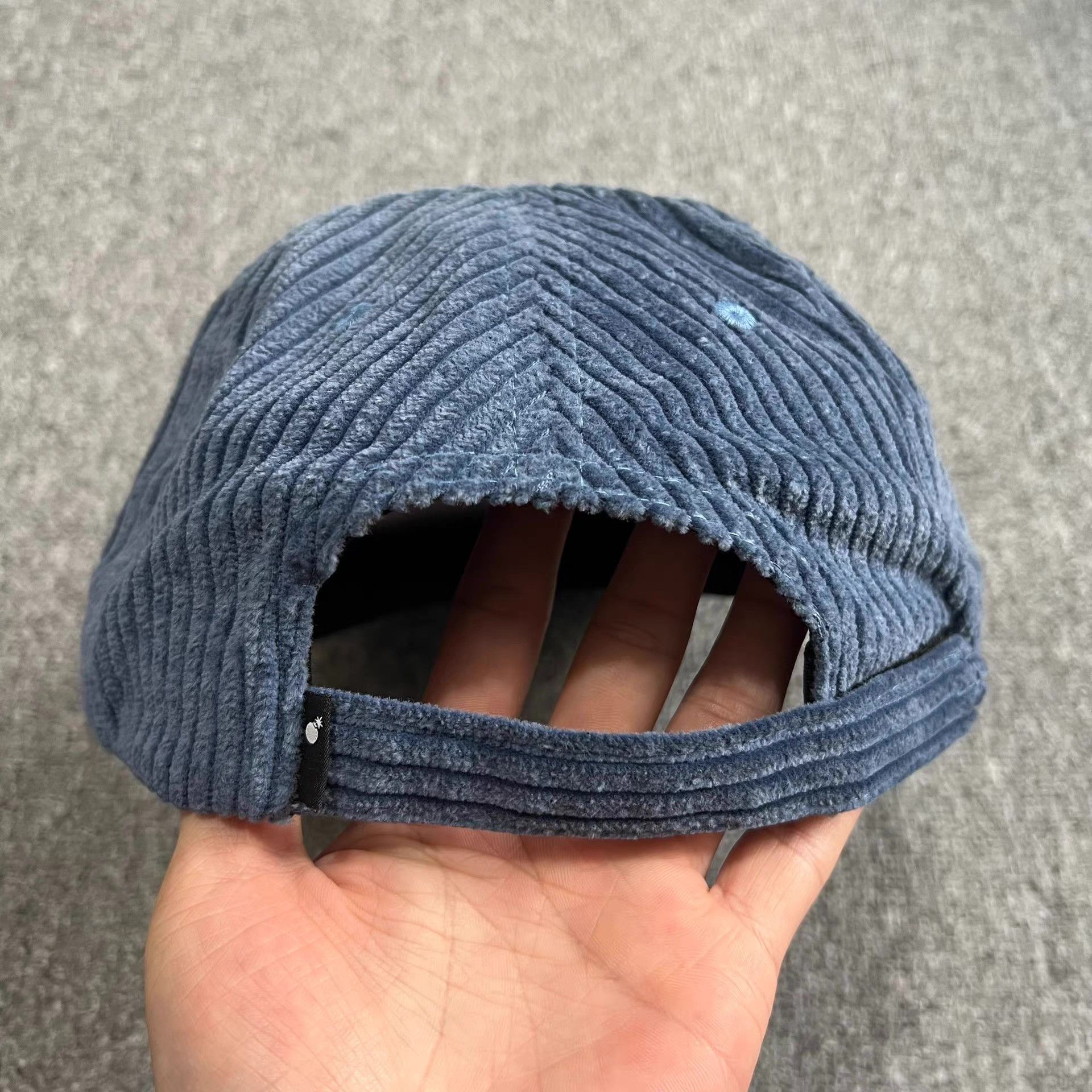 The Hundreds The Hundreds Bomb Embroidered Corduroy Baseball Cap Q7 Size ONE SIZE - 6 Thumbnail