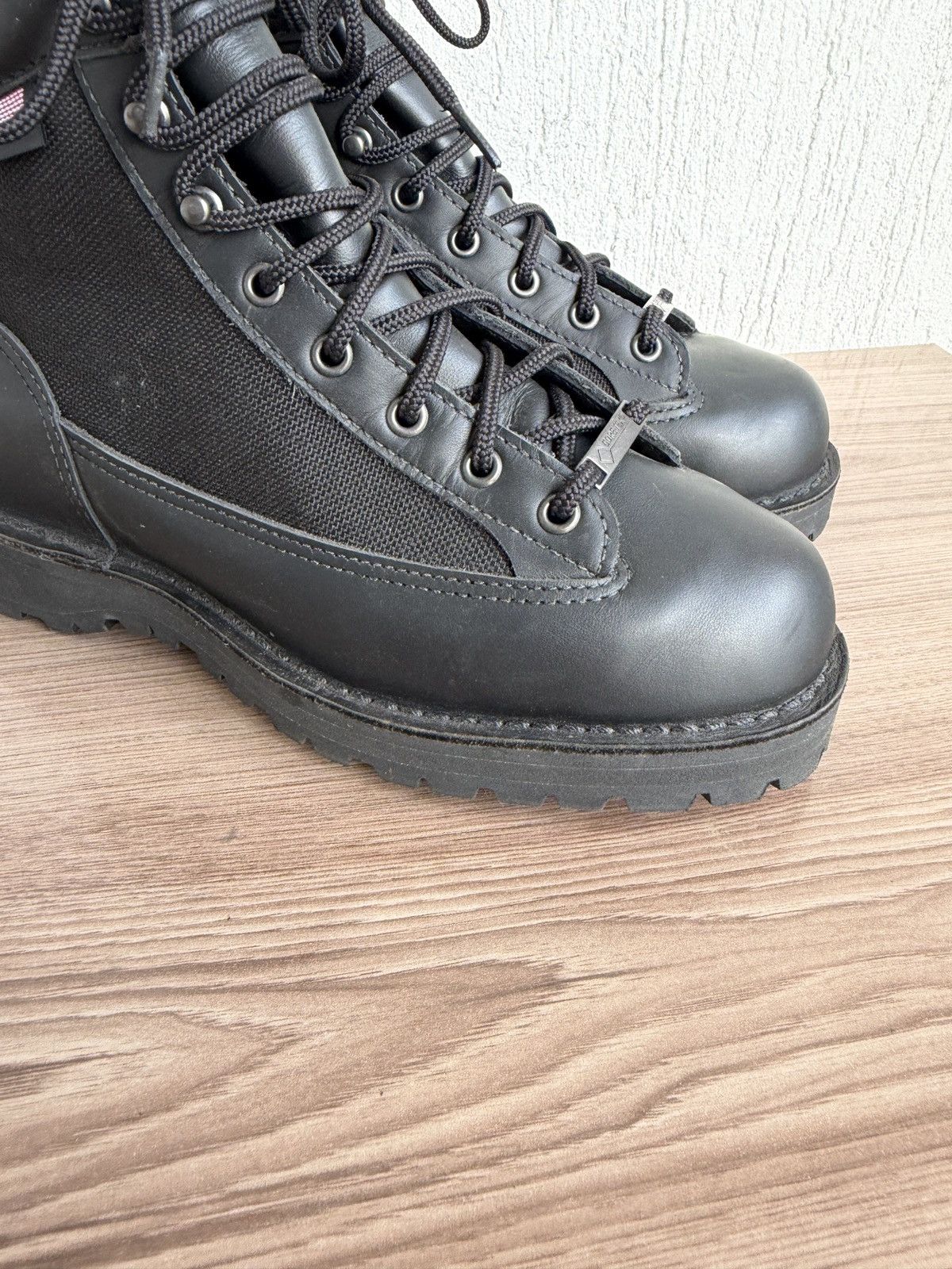 Danner Light black gore-tex hiking boots Size US 8 / EU 41 - 4 Thumbnail