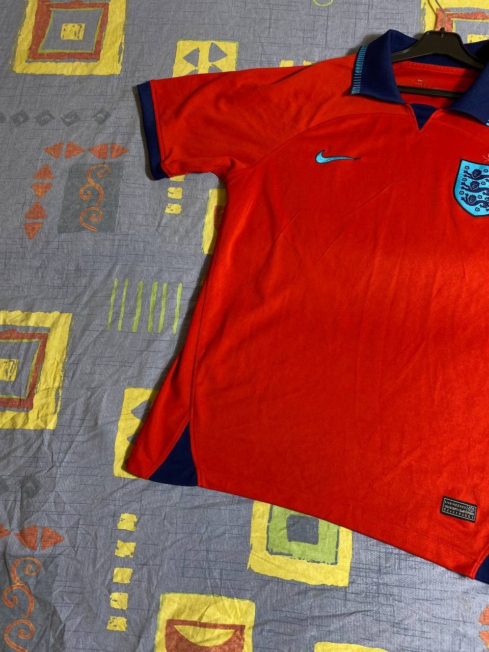 Nike × Vintage 90s Nike Central Swoosh Vintage Y2K Oversized Retro T-Shirt Size US L / EU 52-54 / 3 - 11 Thumbnail