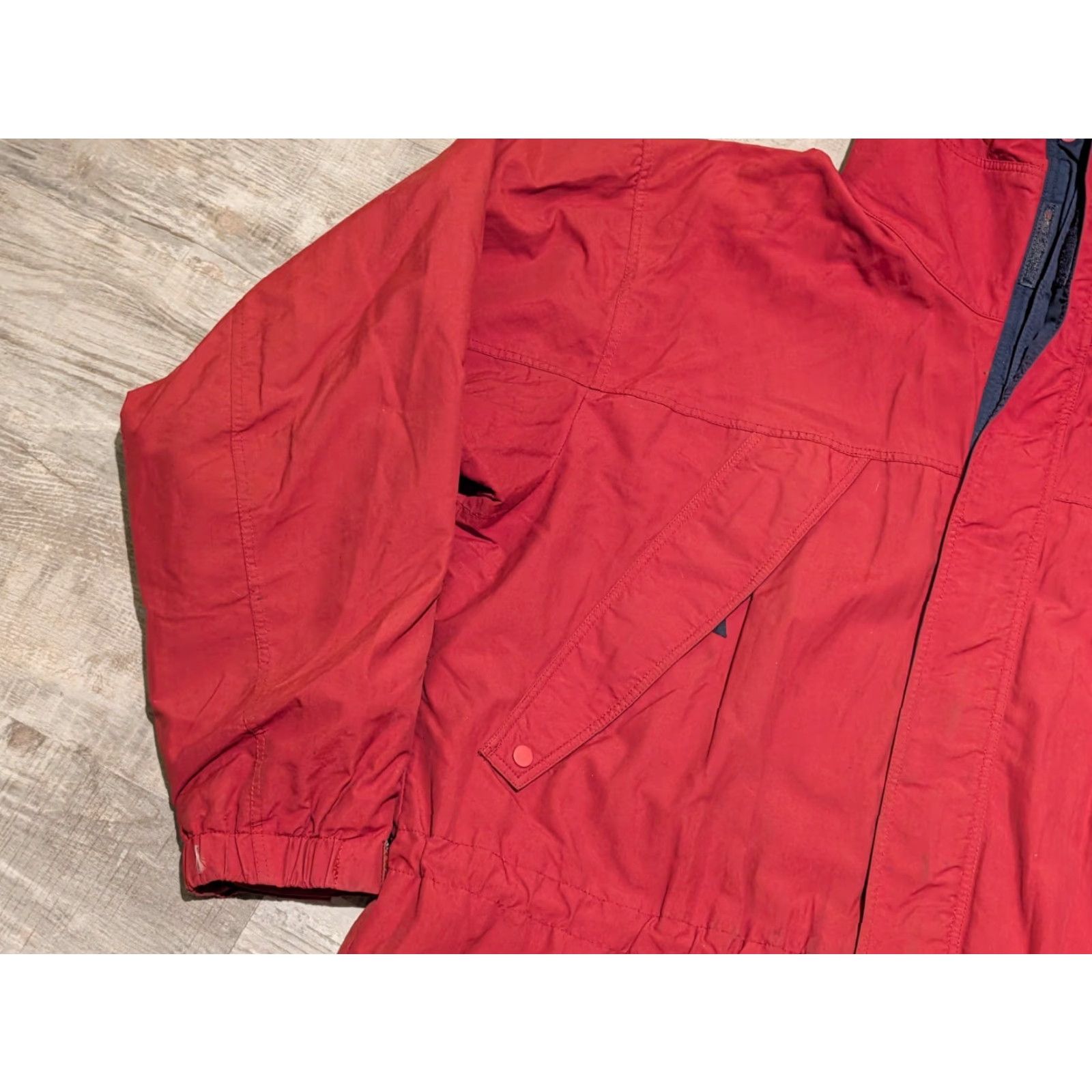 Patagonia VINTAGE Patagonia Storm Snow Jacket Unisex L Red Hooded Ski Coat 83602 Size US L / EU 52-54 / 3 - 4 Thumbnail