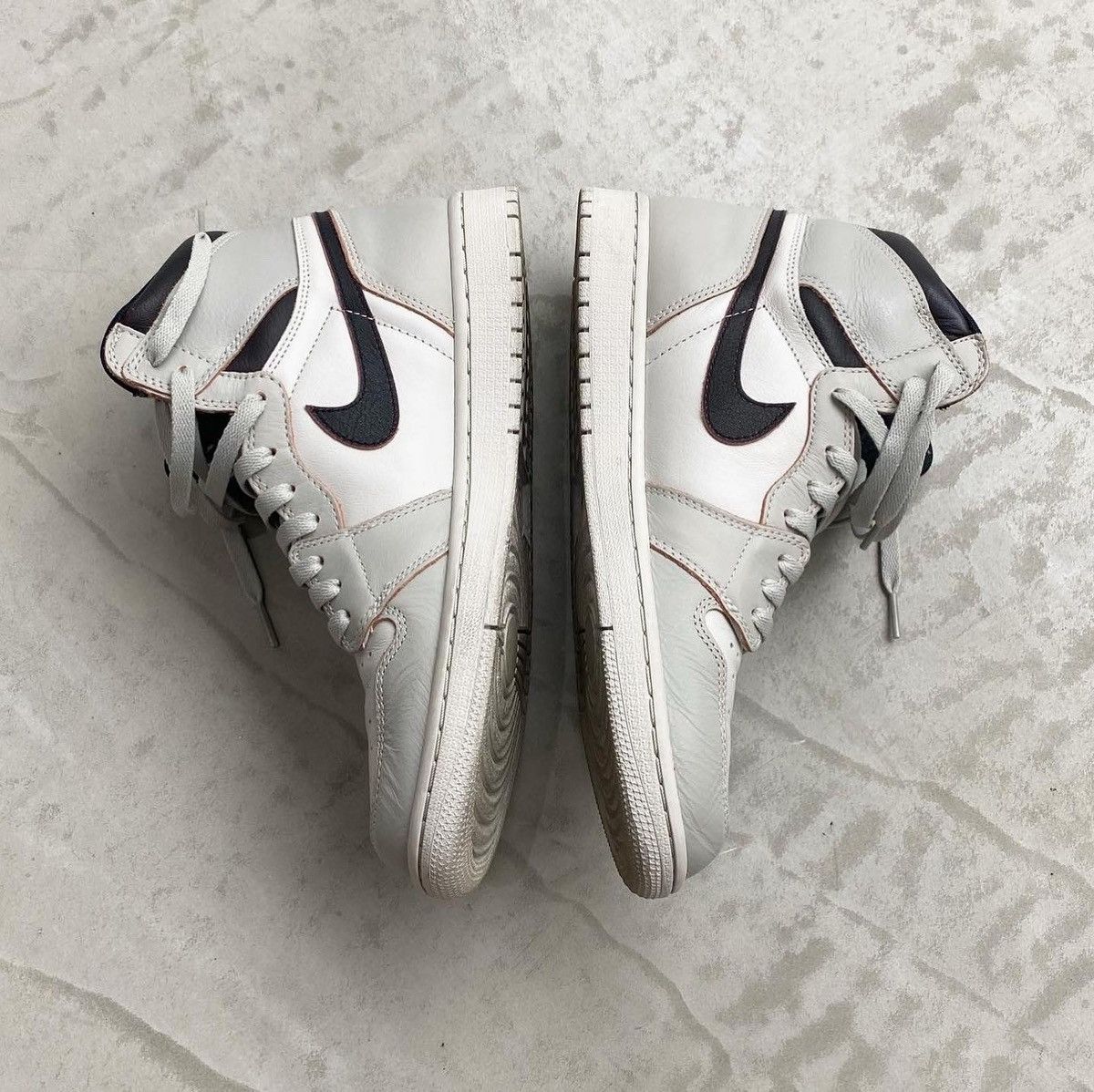 Jordan Brand × Nike Nike SB x Jordan 1 Retro High OG Defiant NYC To PARIS Size US 10.5 / EU 43-44 - 3 Thumbnail