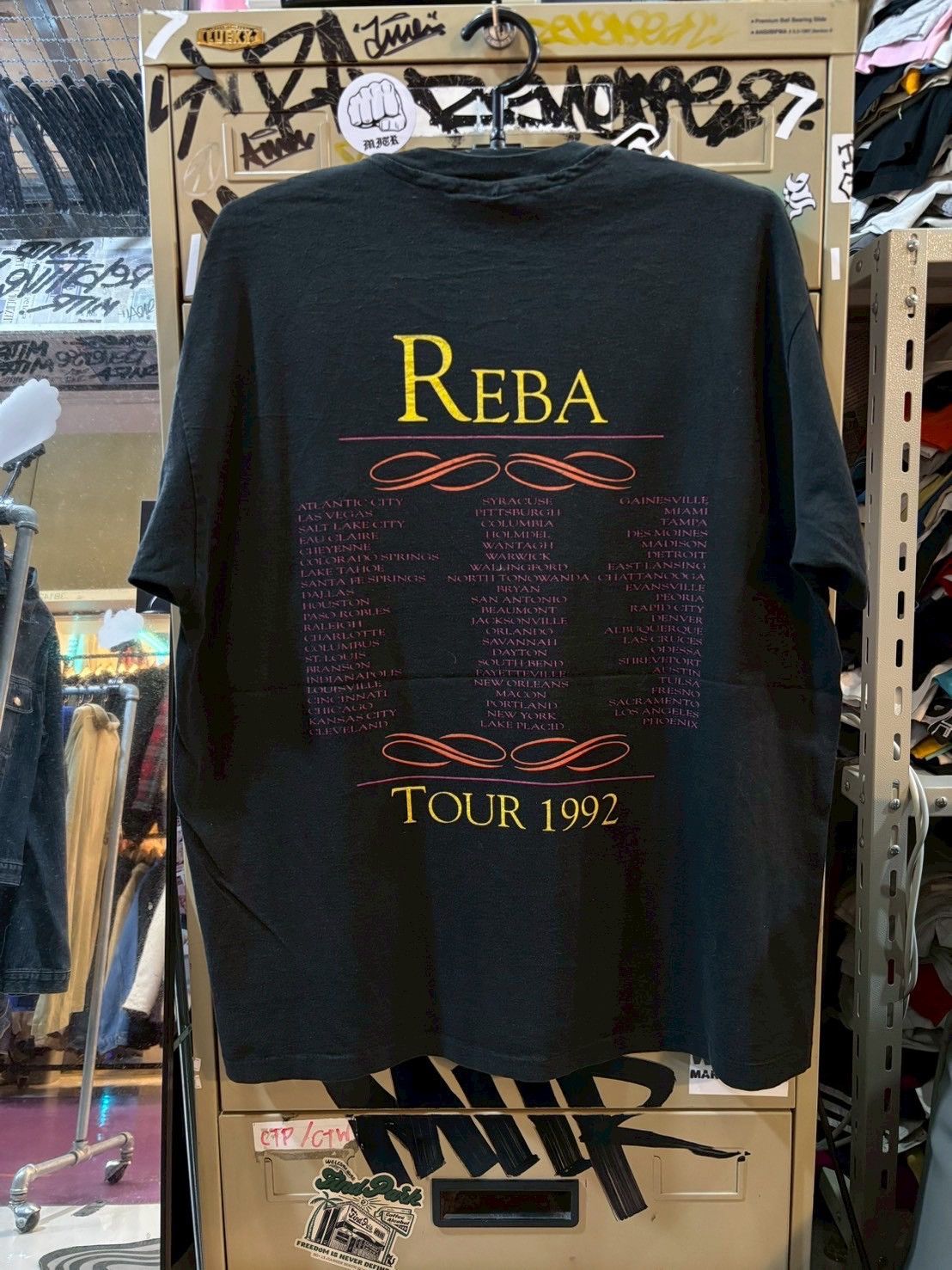 Band Tees Reba 1992’s Size US XL / EU 56 / 4 - 6 Thumbnail
