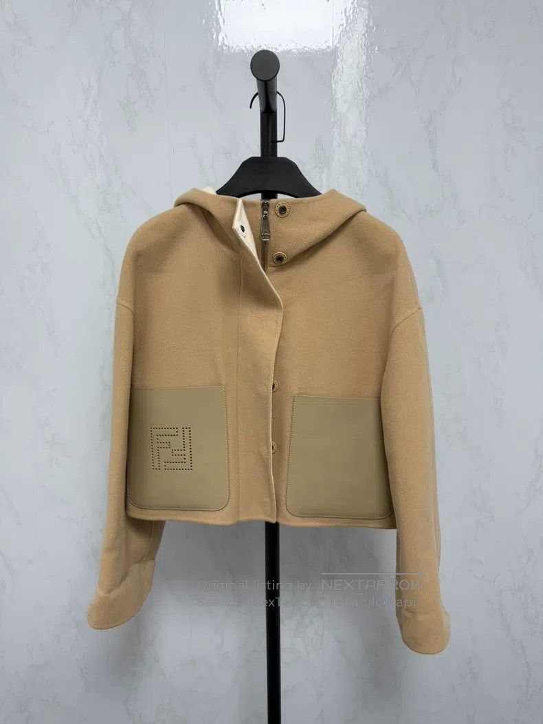 Fendi Fendi Milk tea color lambskin pocket reversible cashmere c Size XS / US 0-2 / IT 36-38 - 1 Thumbnail