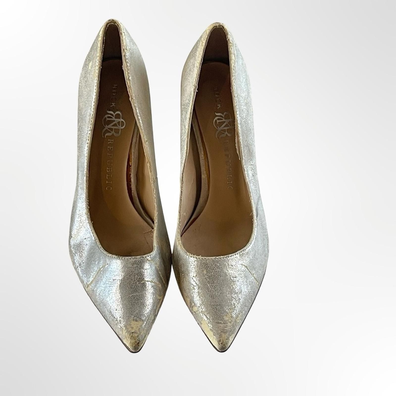 Rock & Republic Rock & Republic Silver Metallic Pointed Toe Stilettos in 8.5 Size US 8.5 / IT 38.5 - 2 Thumbnail